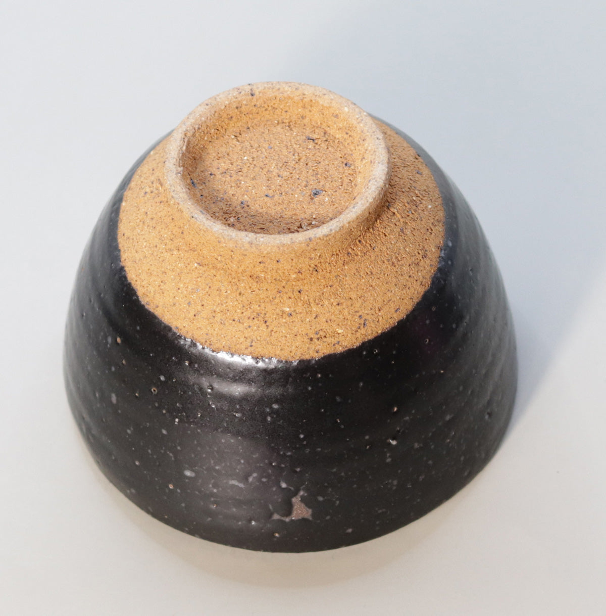 Black Glazed New Moon Tea Bowl by Suwa Sozan