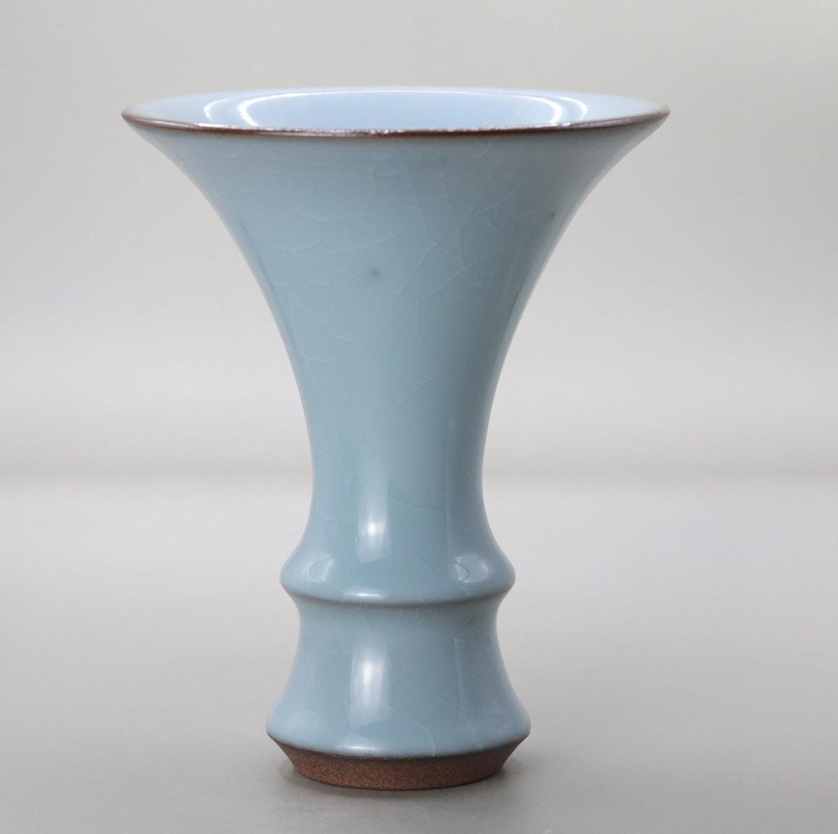 Blue porcelain vase Masao Tagai