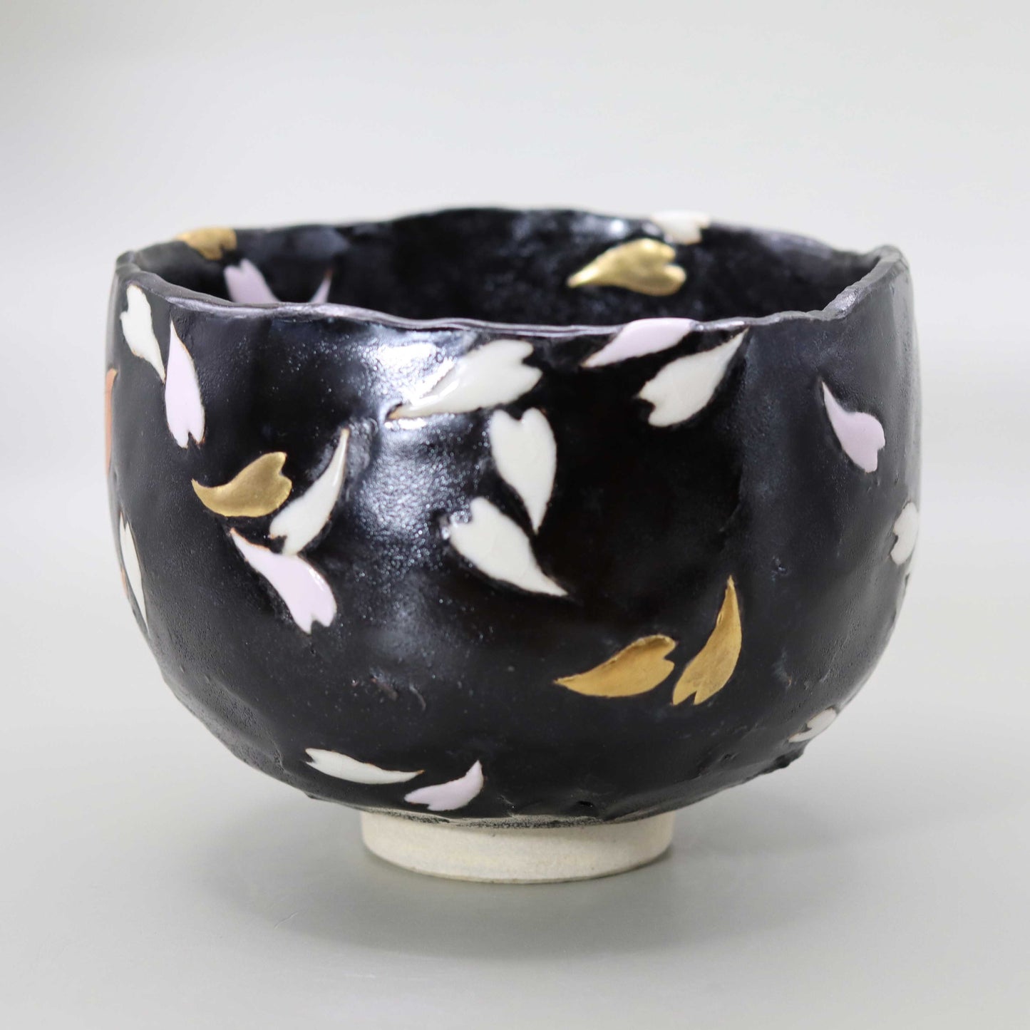 9 Black glaze hand-made tea bowl with bonfire design by Kosai Miyagawa