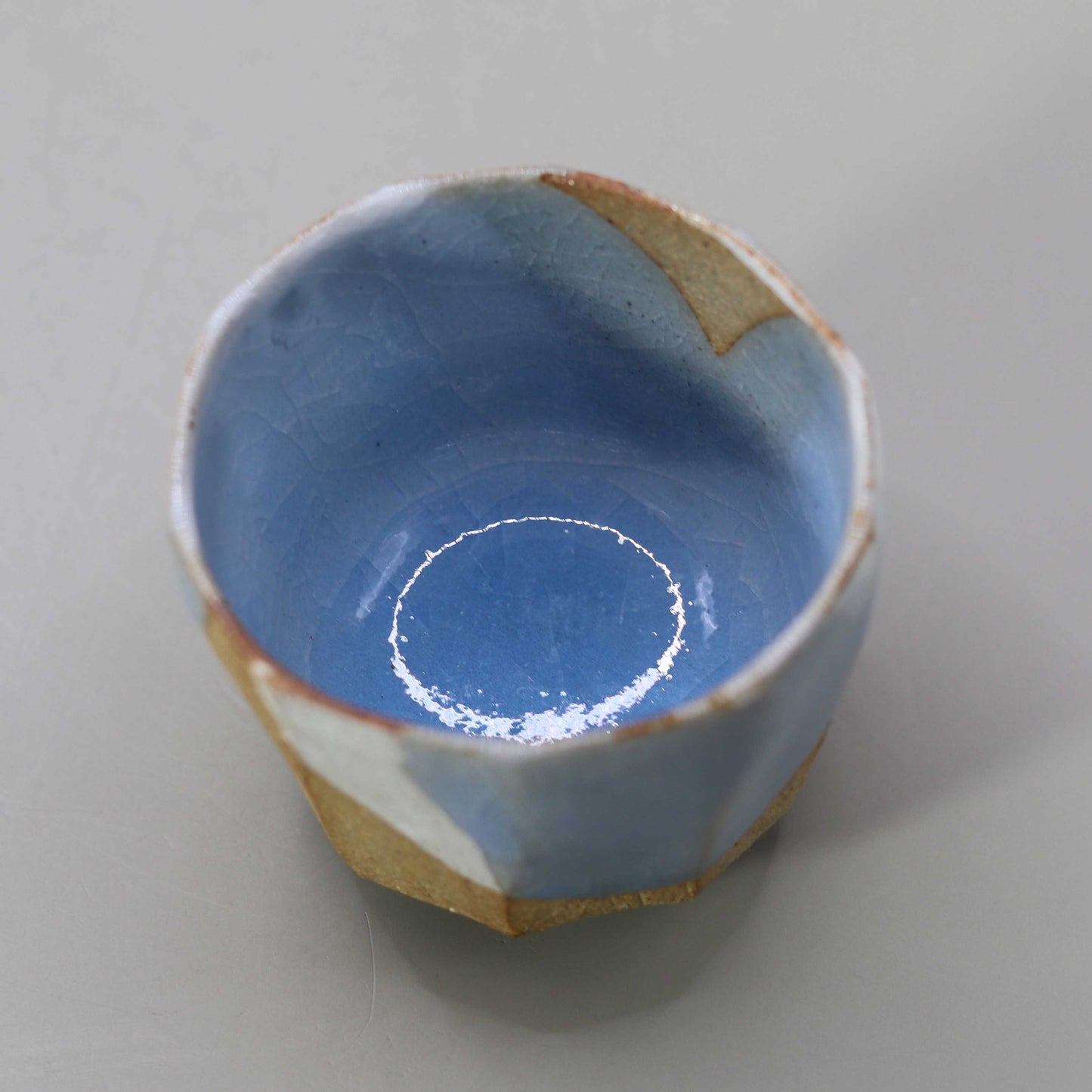 Sake cup Tsukishiro glaze flowing by Matsubayashi Hosai