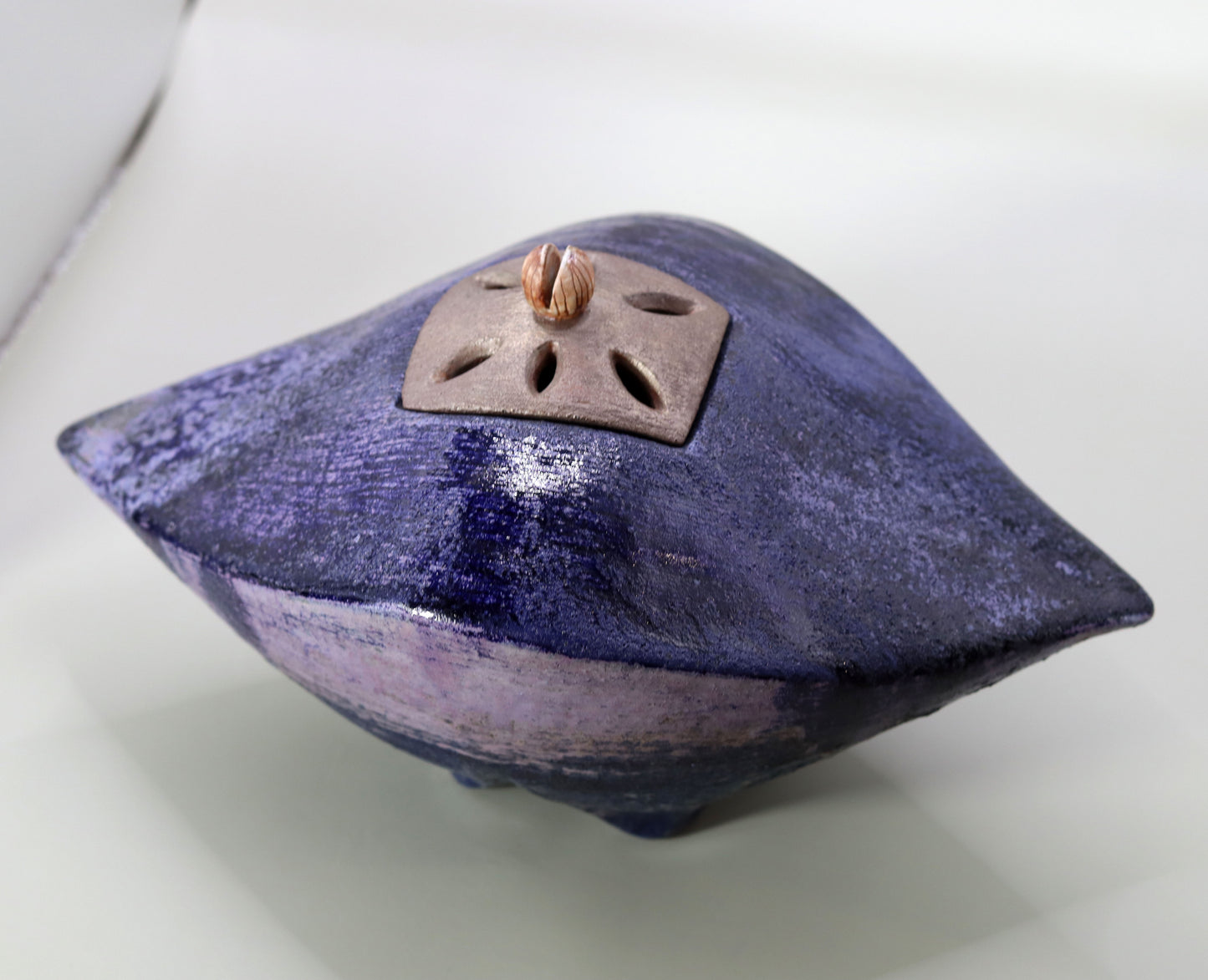 Colored gray glaze incense burner by Nobuhito Nakaoka