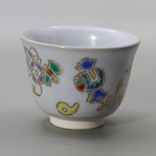 25 Straw Ash Glazed Treasure Cup by Kosai Miyagawa