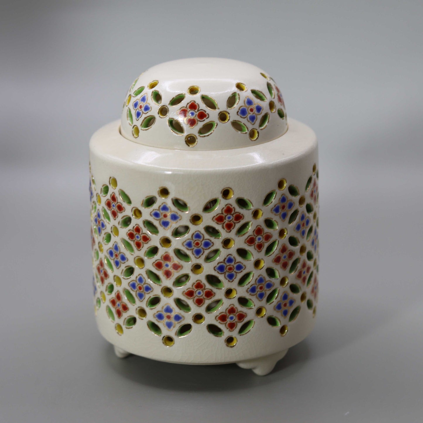 Two-colored cloisonné incense burner by Miyagawa Kosai