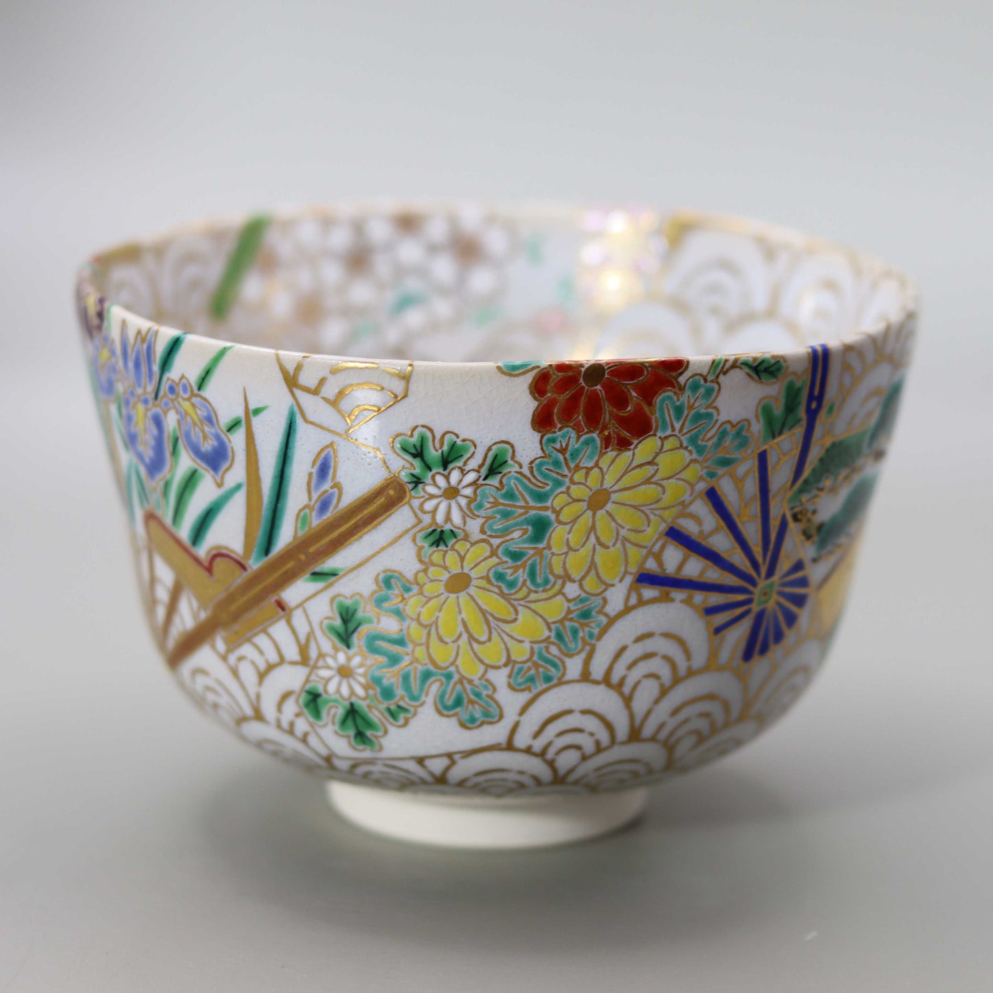 5 Straw ash glaze seasonal flowers fan surface scattered Seigaiha tea bowl by Kosai Miyagawa