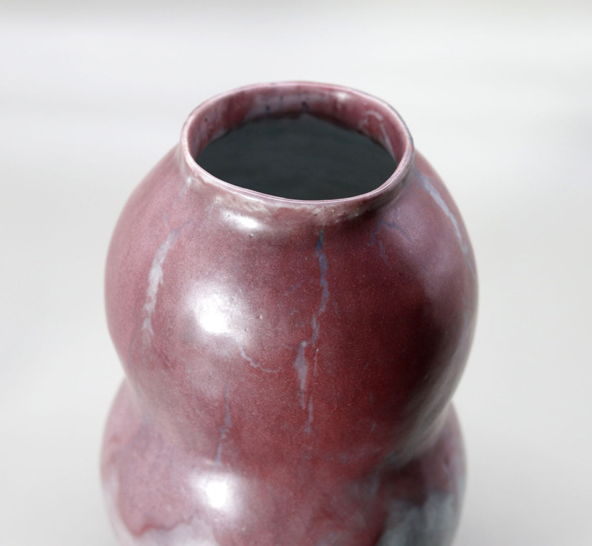 Cinnabar Vase by Shin Fujihira