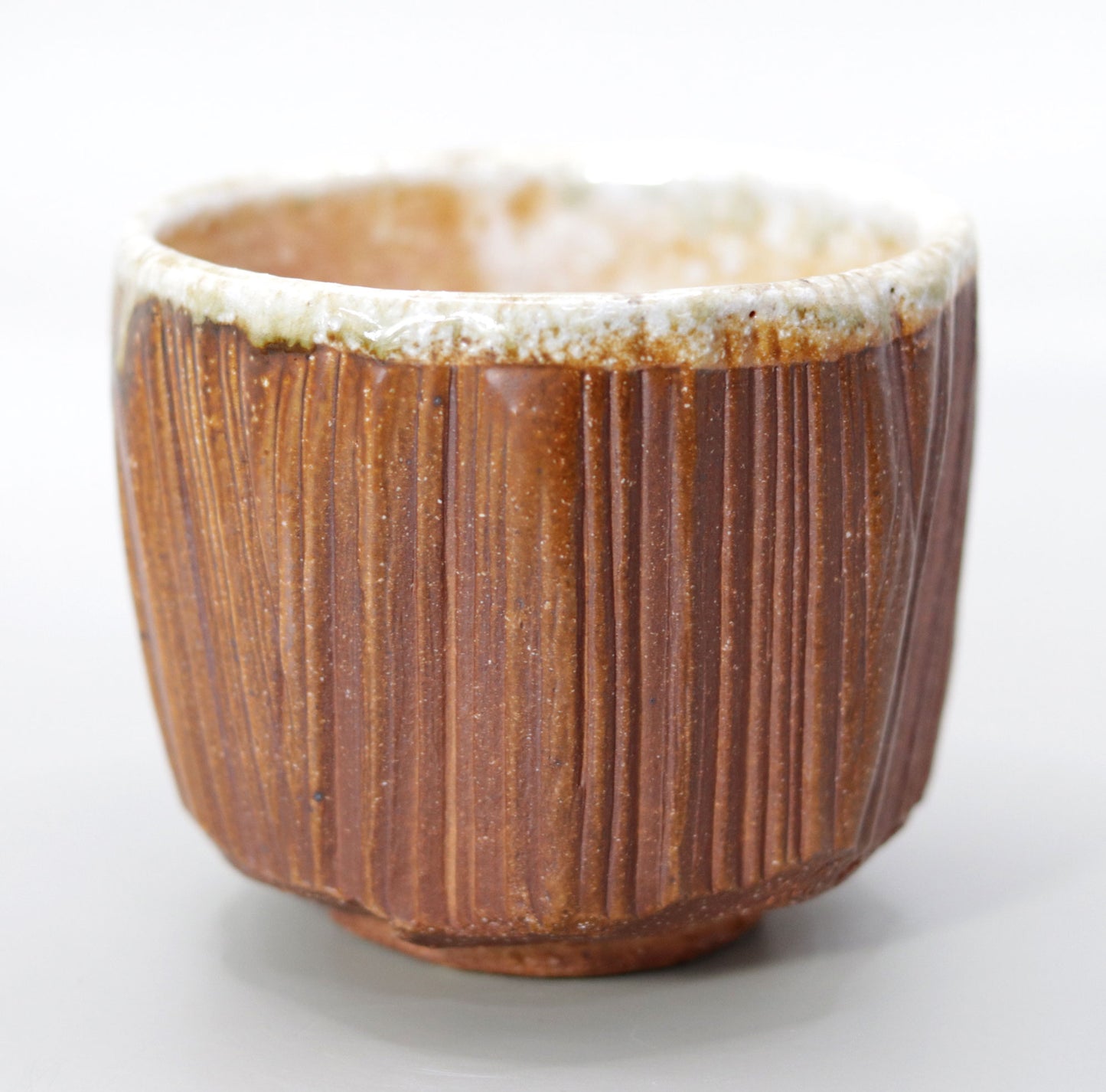 Split Wood Pattern Tea Bowl by Rakusai Onishi