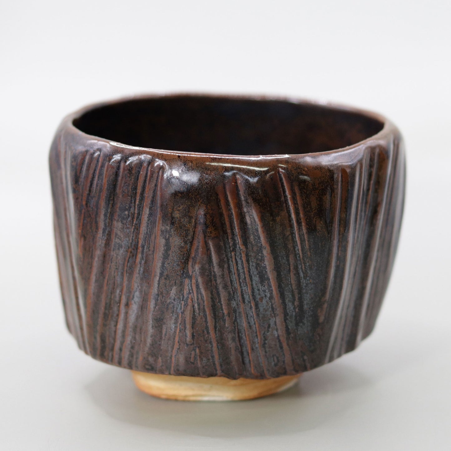 Wood pattern tea bowl by Rakusai Onishi