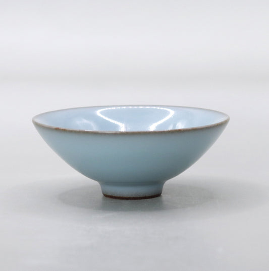 26 Blue porcelain cup Masao Tagai