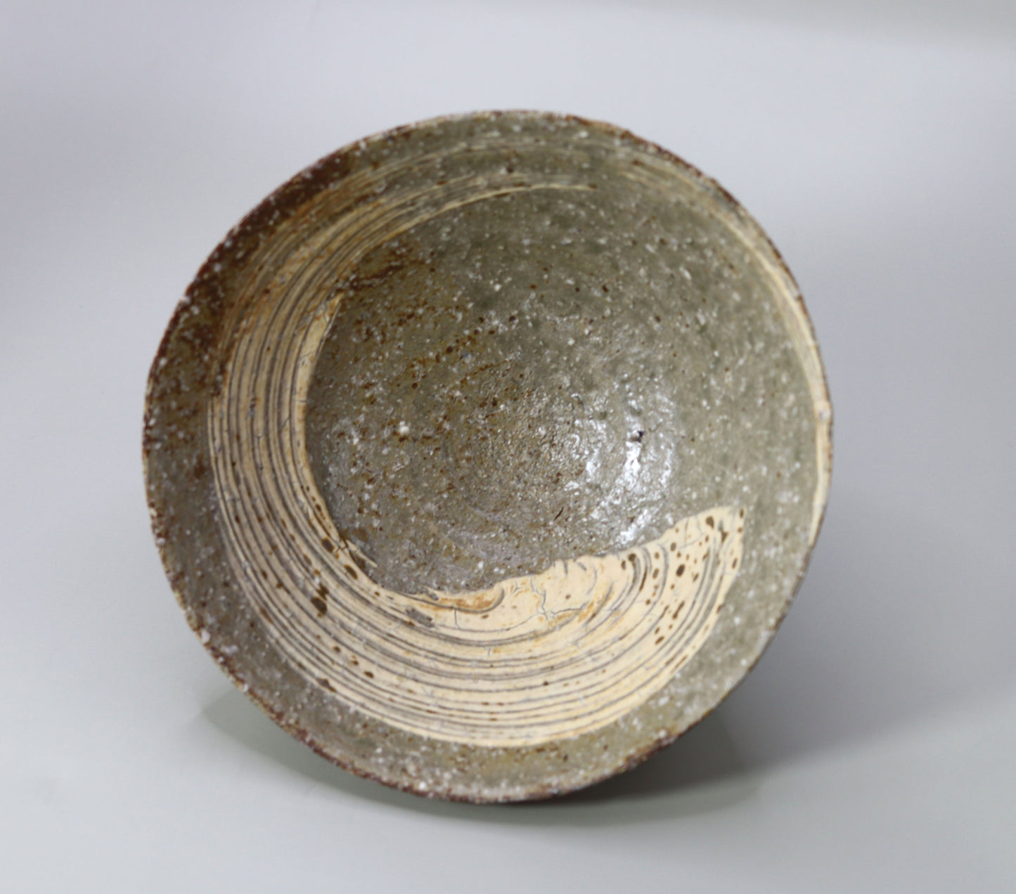 Brushed Tanba tea bowl by Keisen KItamura