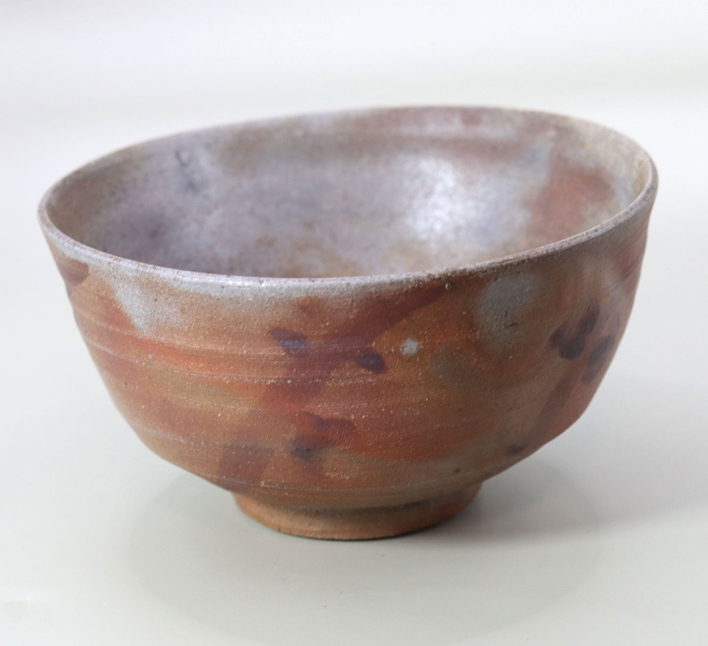 Kiln-fired matcha bowl by Seiichi Onishi