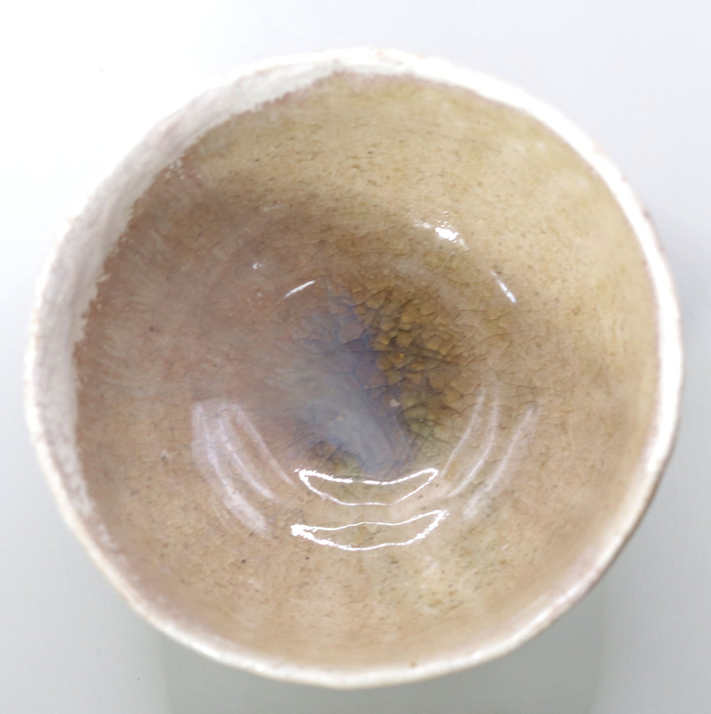 Ash-glazed kiln-transformed tea bowl by Rakusai Onishi