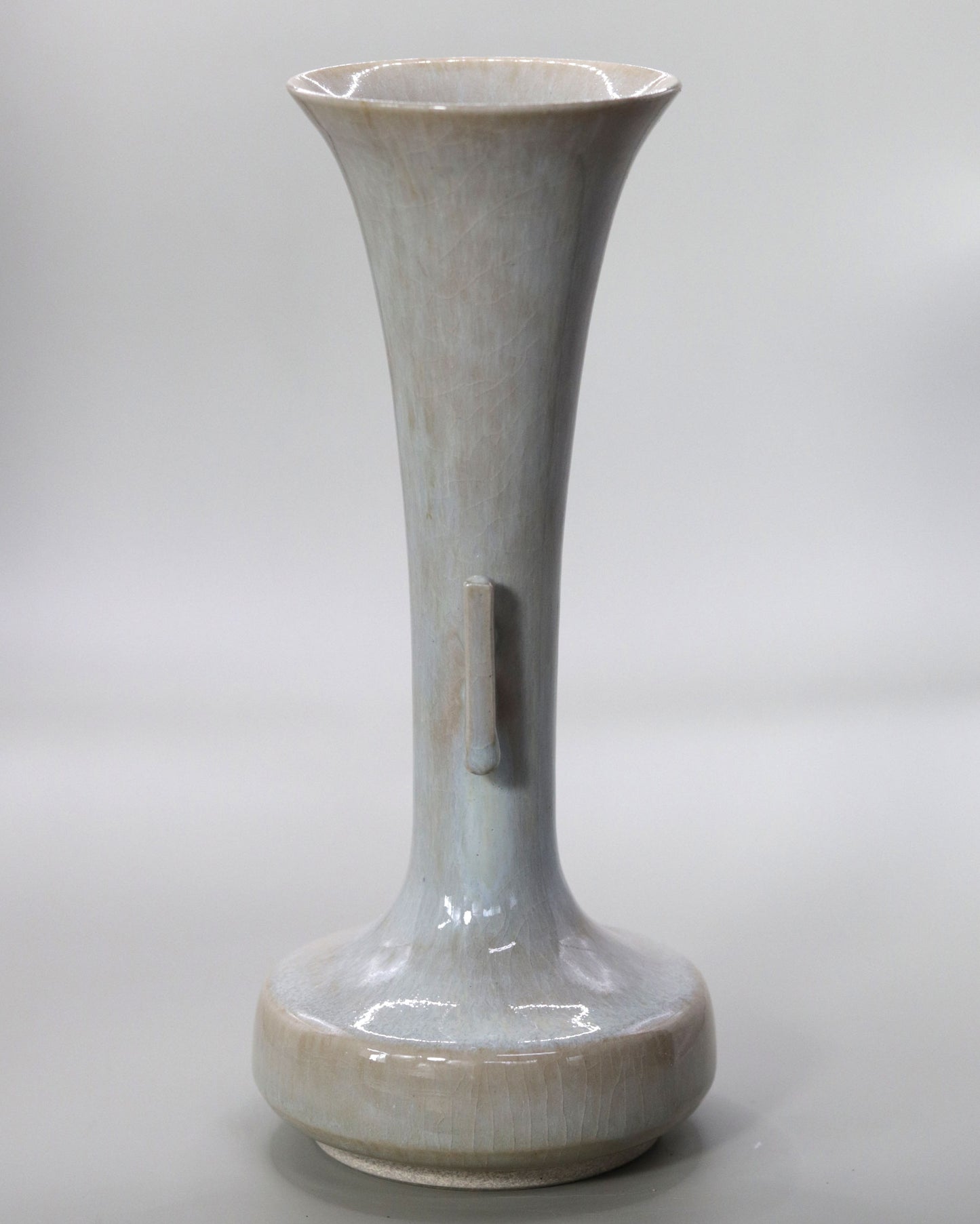 Crane-necked vase with ears by Rakusai Onishi