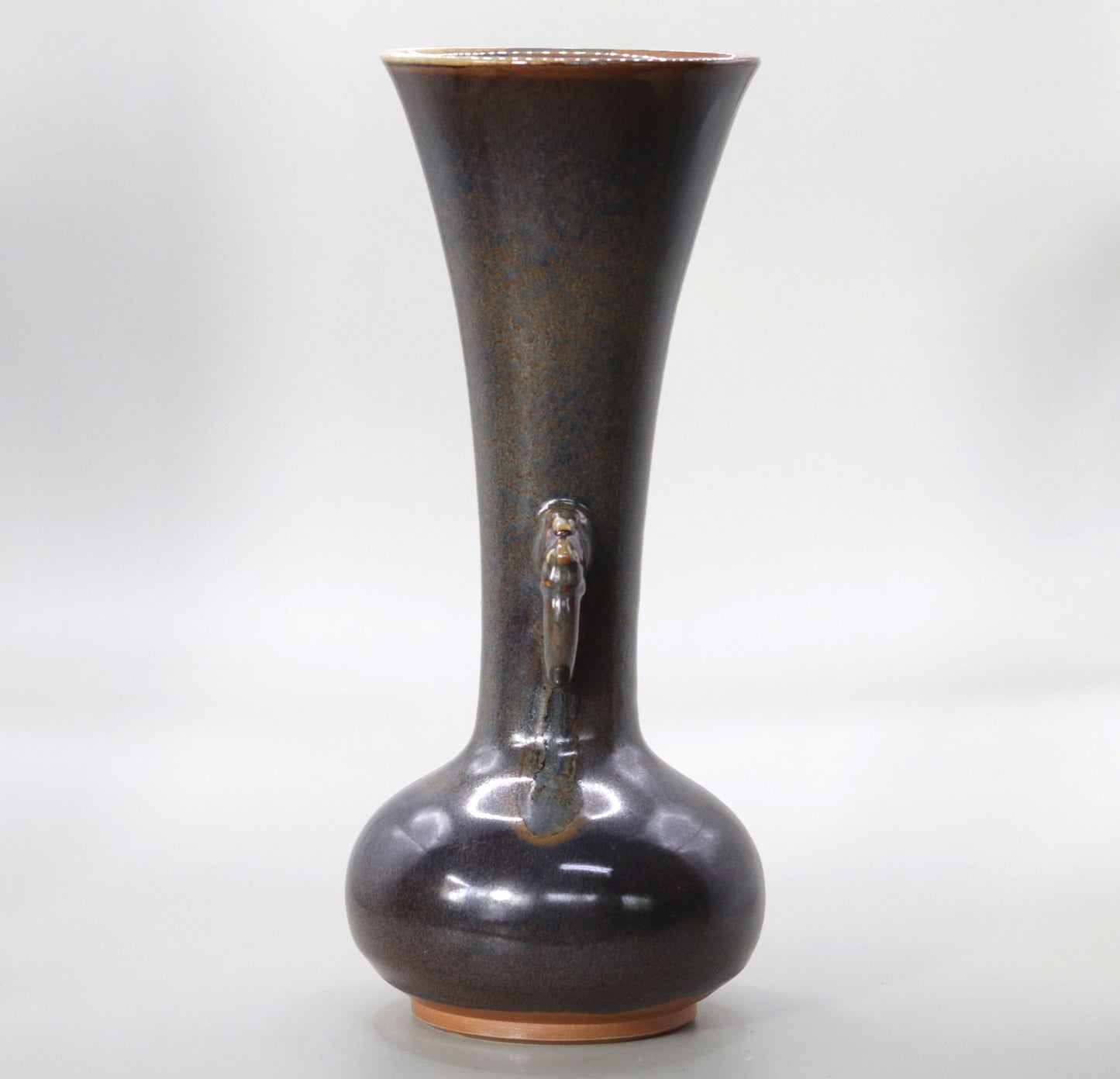 Iron Glazed Vase with Ears by Rakusai Onishi