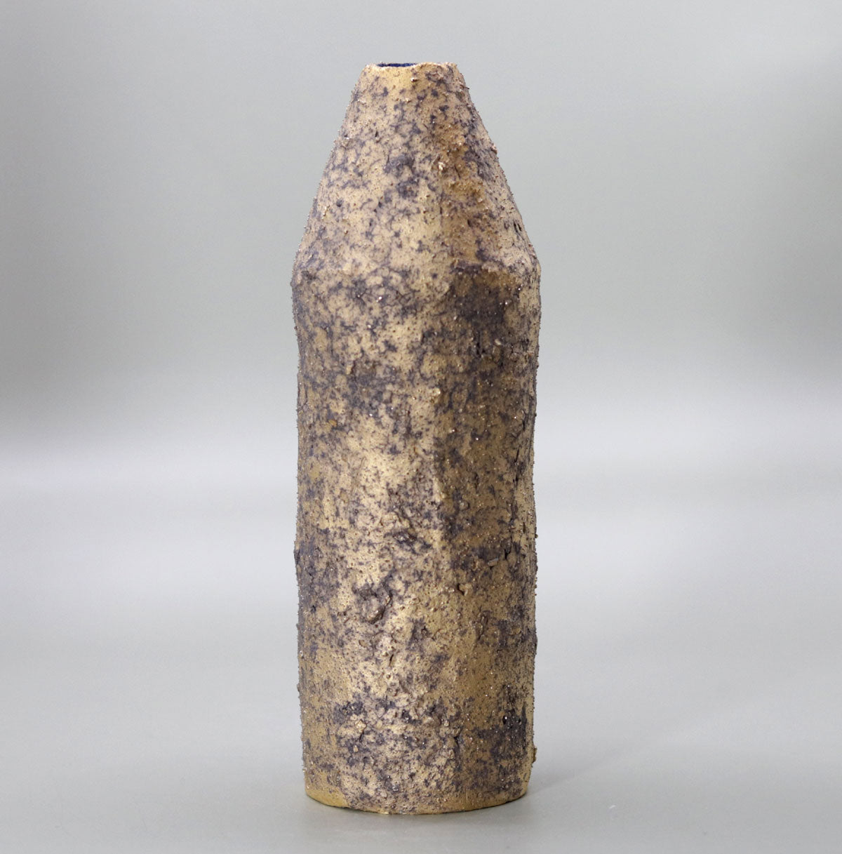 Vase made of auriferous clay by Yasushi Fujihira