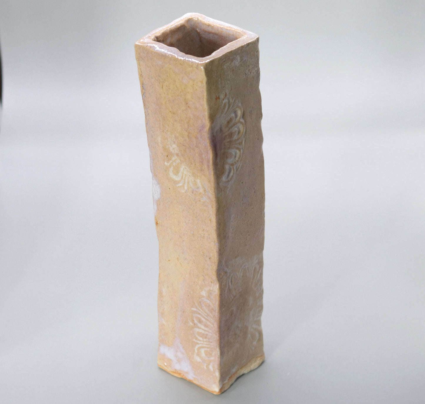 Old tile crest square vase by Rakusai Onishi