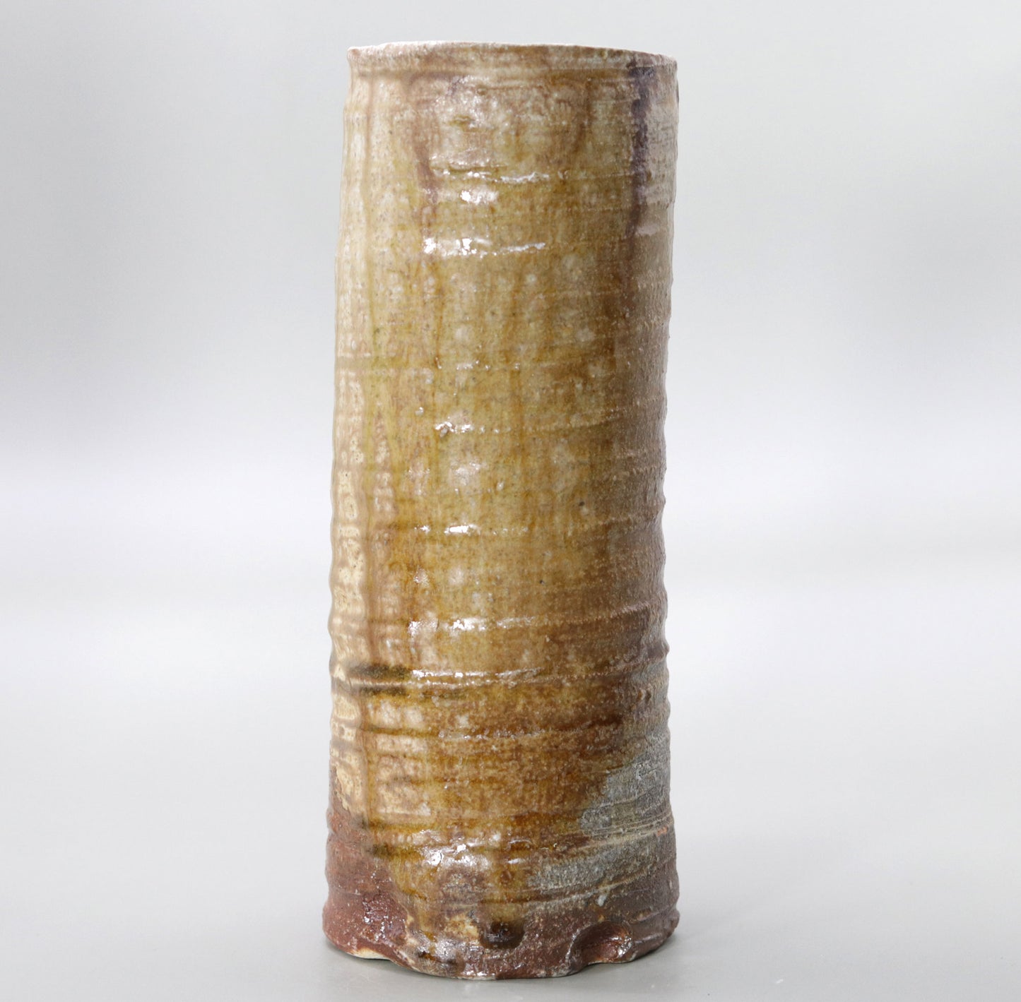 Ash-glazed spatula vase by Rakusai Onishi