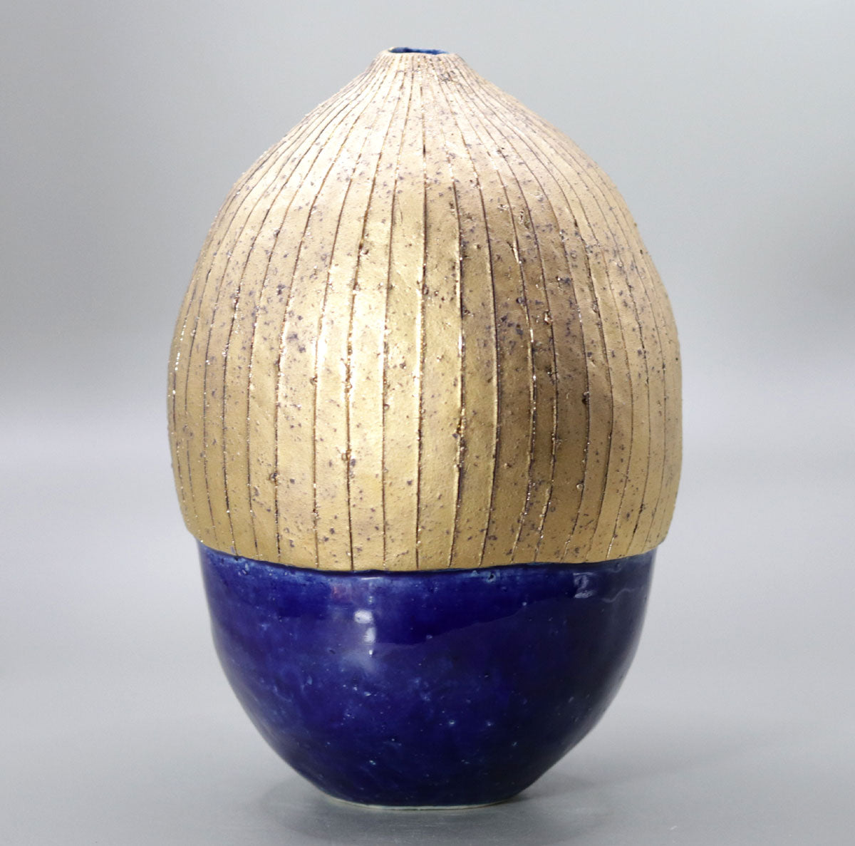 Blue and gold vase by Yasushi Fujihira