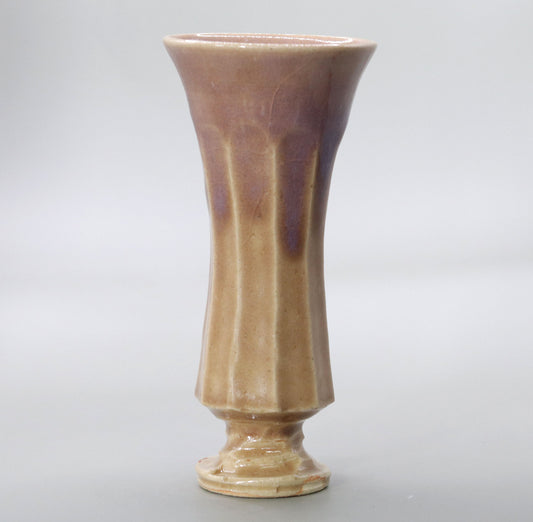 Ash-glazed beveled vase by Rakusai Onishi