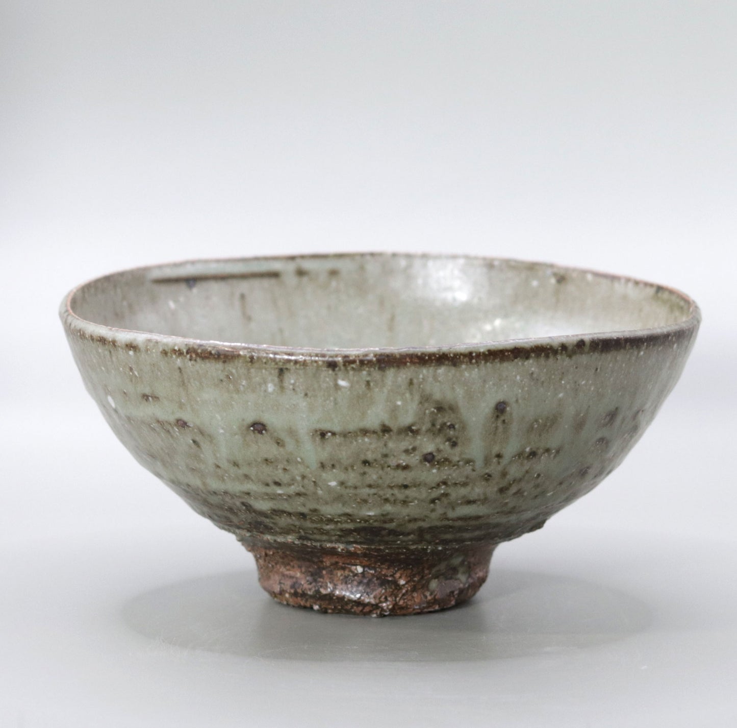 Ash-glazed tea bowl by Yuichi Ikai