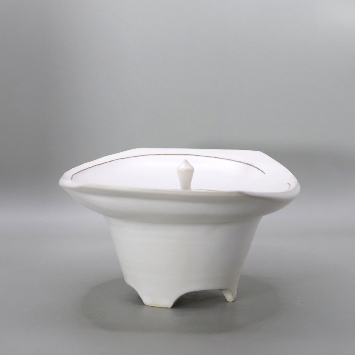 White glaze streamline rectangular incense burner Yu Okada