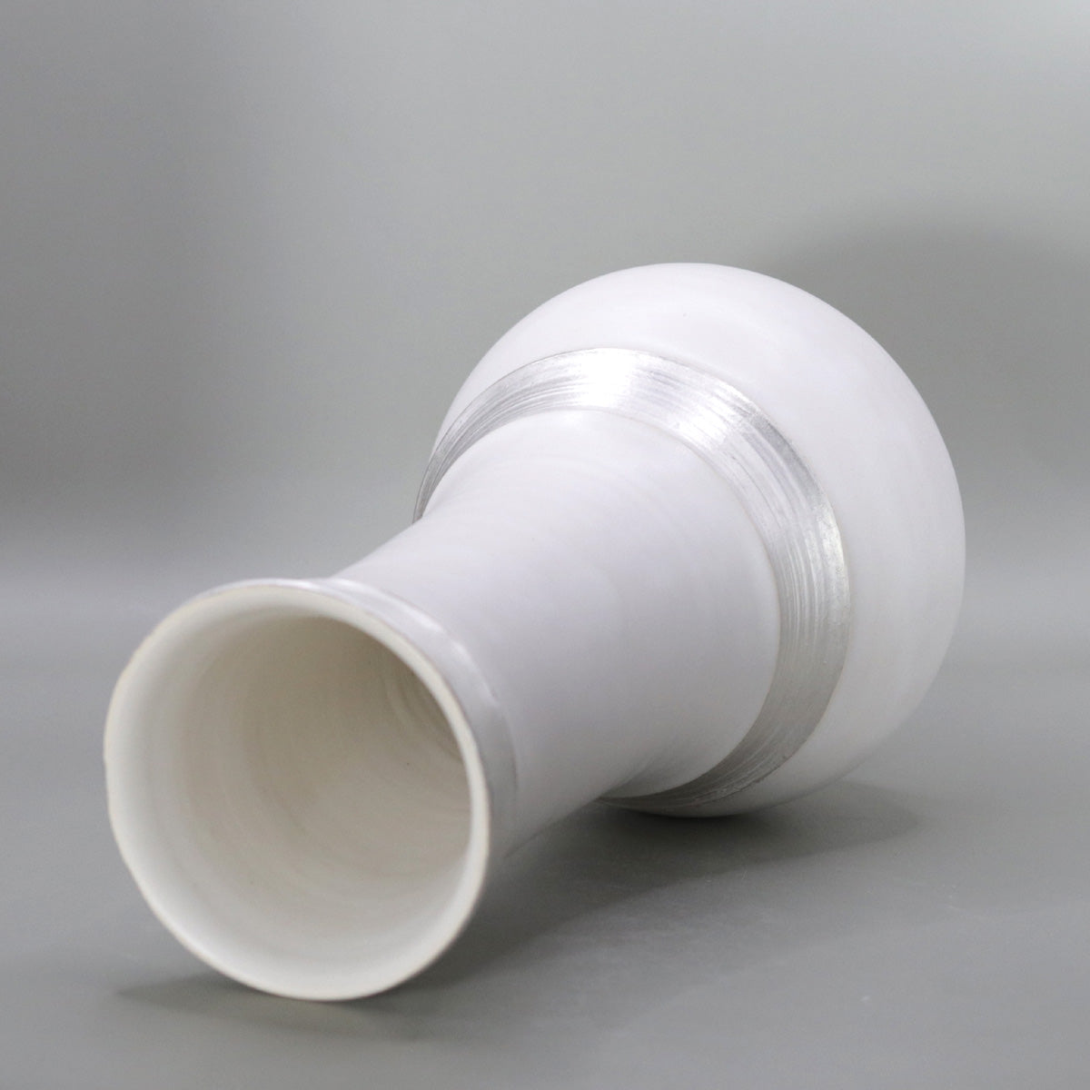White Glazed Silver Brushed Flower Vase by Okada Yu