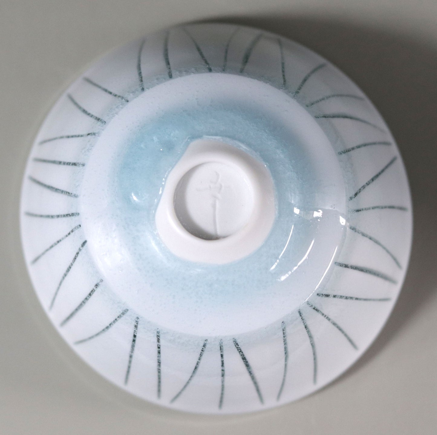 Blue and white porcelain Mizunohana sake cup by Kotaro Ikura