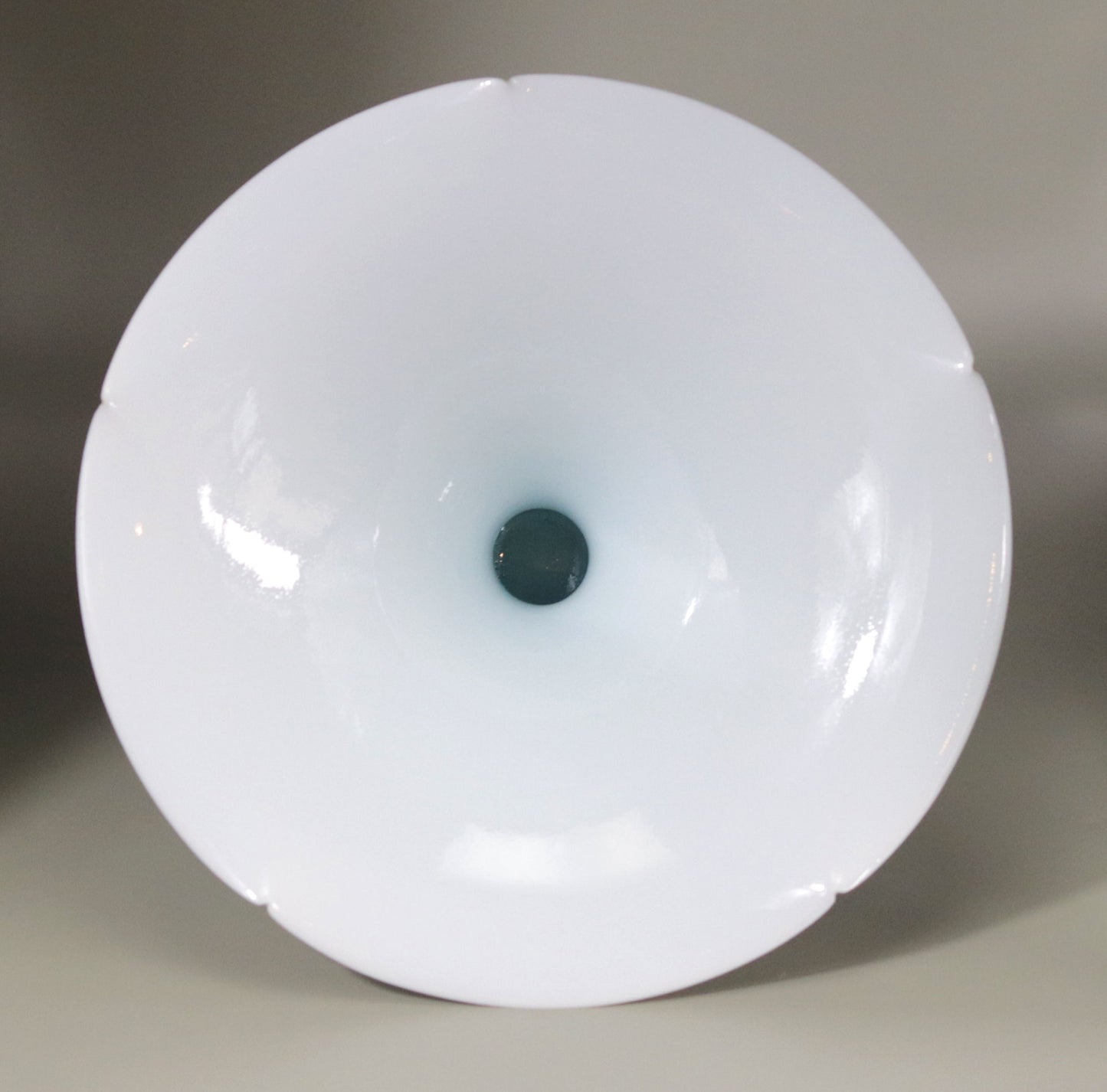 Blue and white porcelain wheel flower vase by Kotaro Ikura