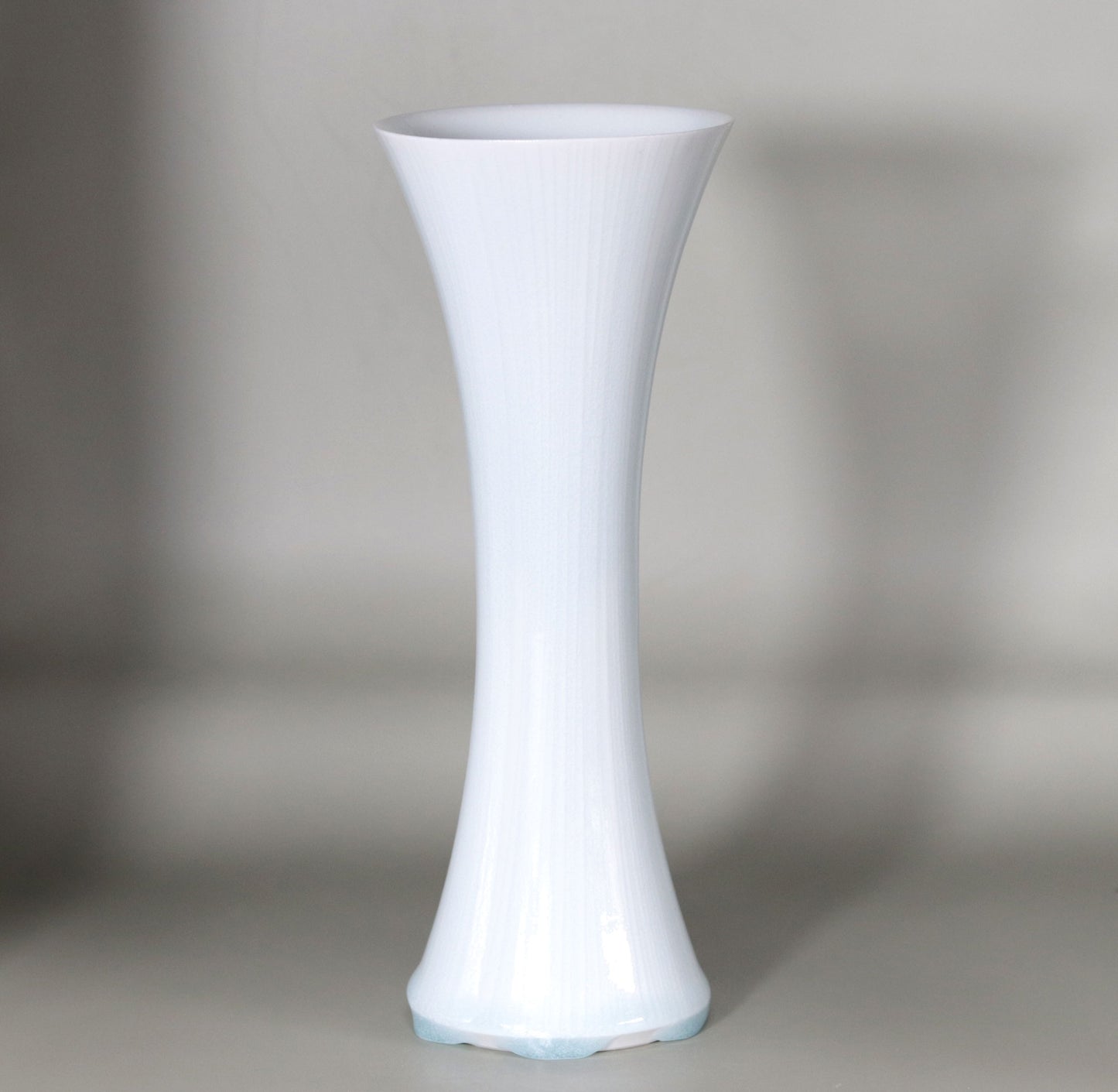 Shadow Blue Flower Vase by Kotaro Ikura