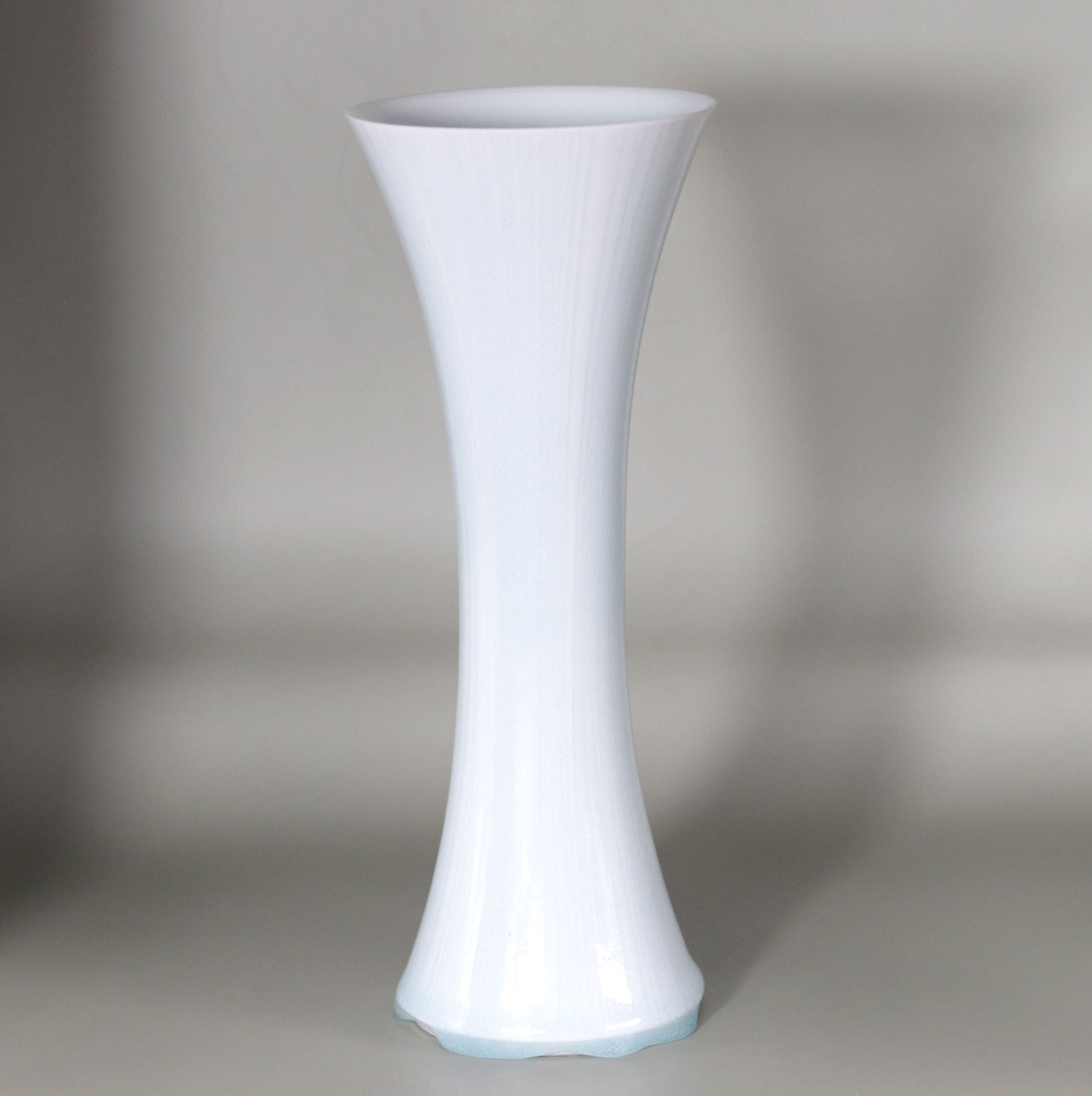 Shadow Blue Flower Vase by Kotaro Ikura