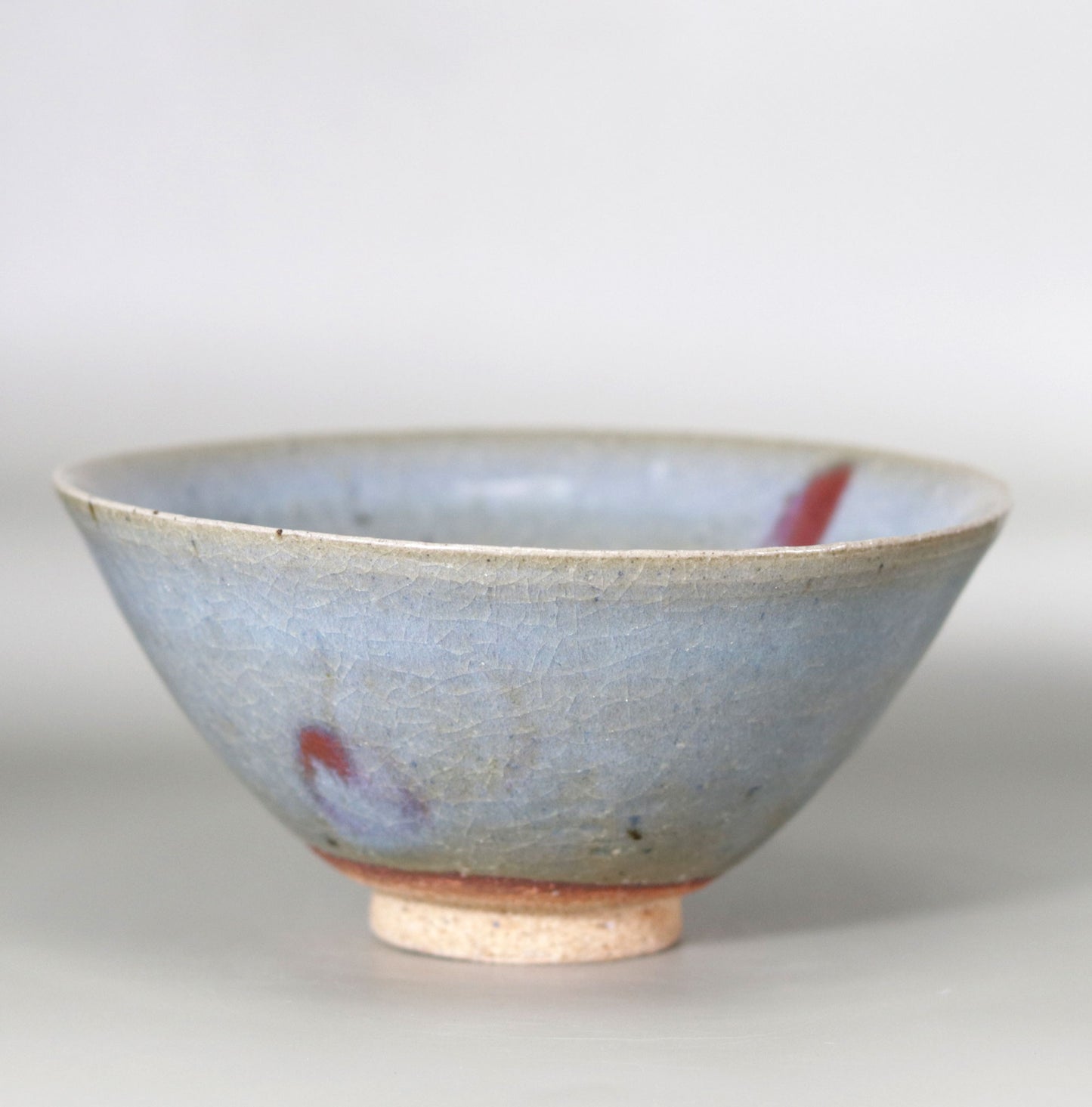 Yagyu ware tea bowl with floral motif by Kotaro Ikura