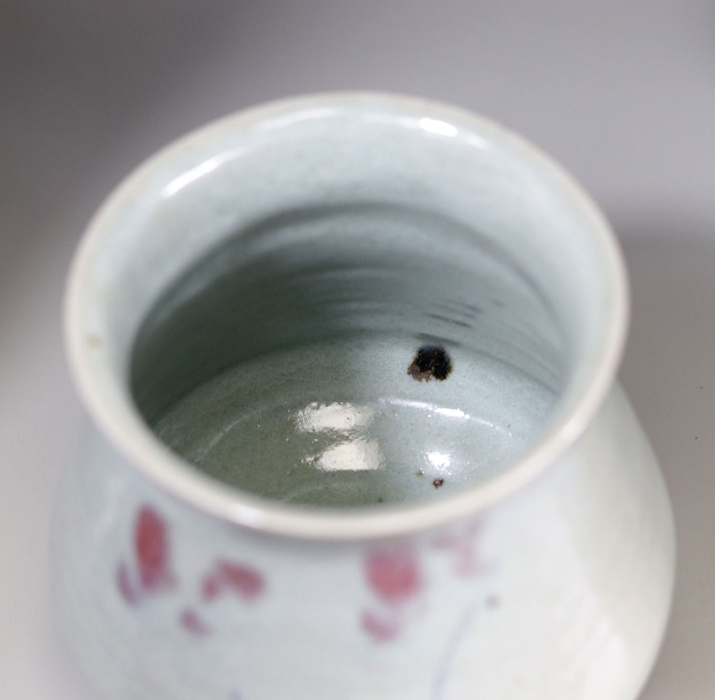 Yagyu-yaki water jar with floral design by Toshio Ikura