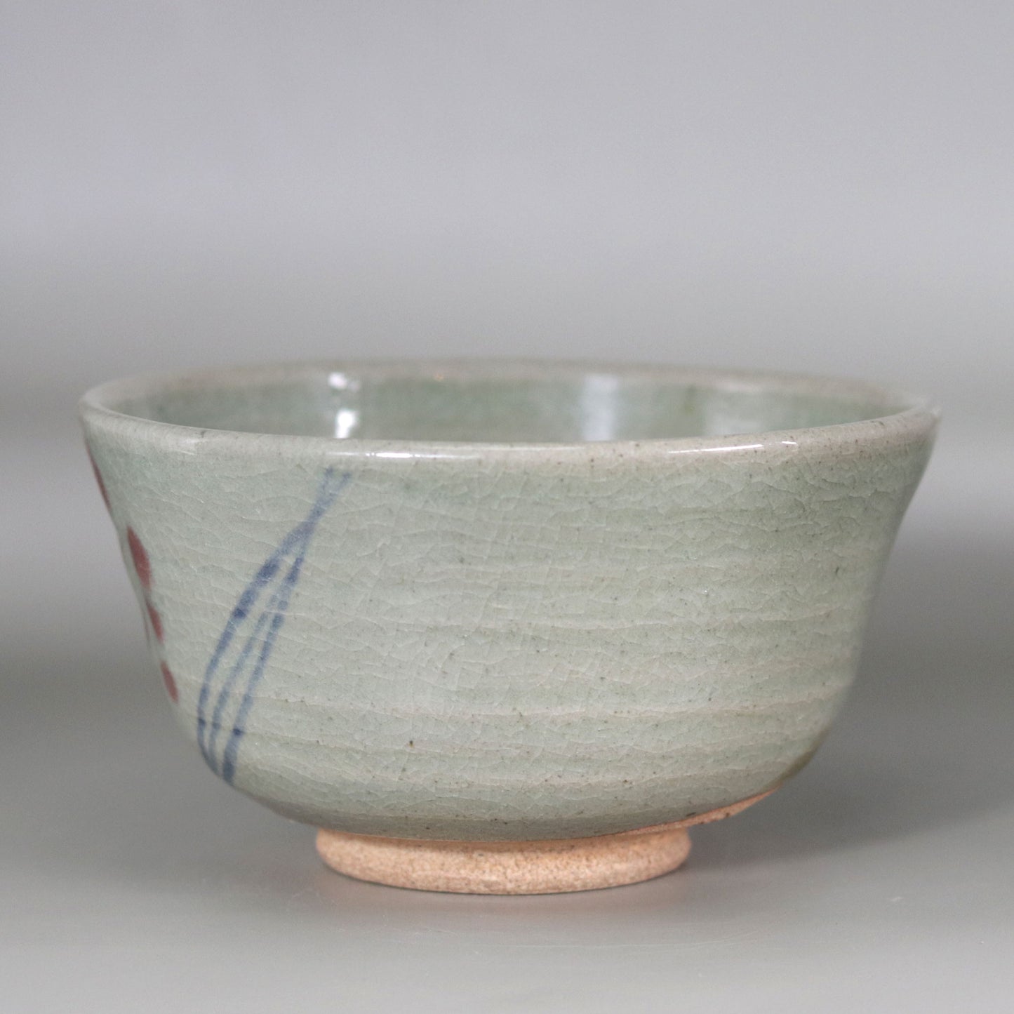 Yagyu ware grass fire pattern tea bowl by Toshio Ikura