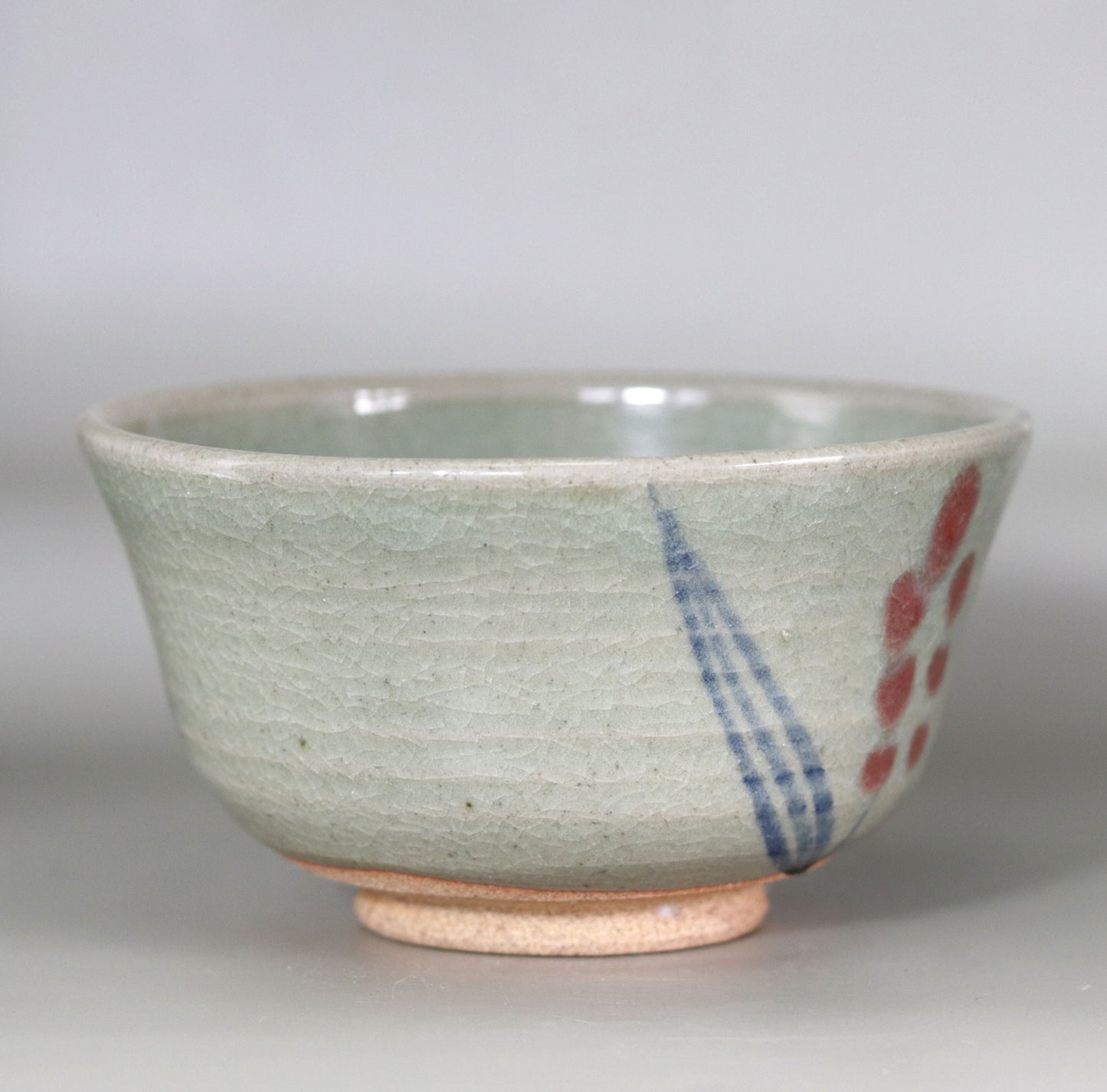 Yagyu ware grass fire pattern tea bowl by Toshio Ikura