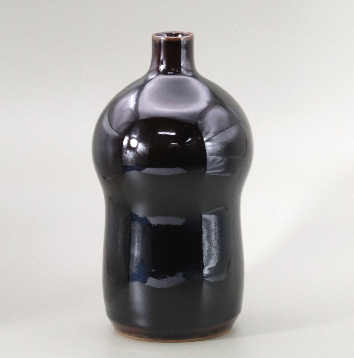 Ishiguro glazed floating sake bottle, made by Naosaku