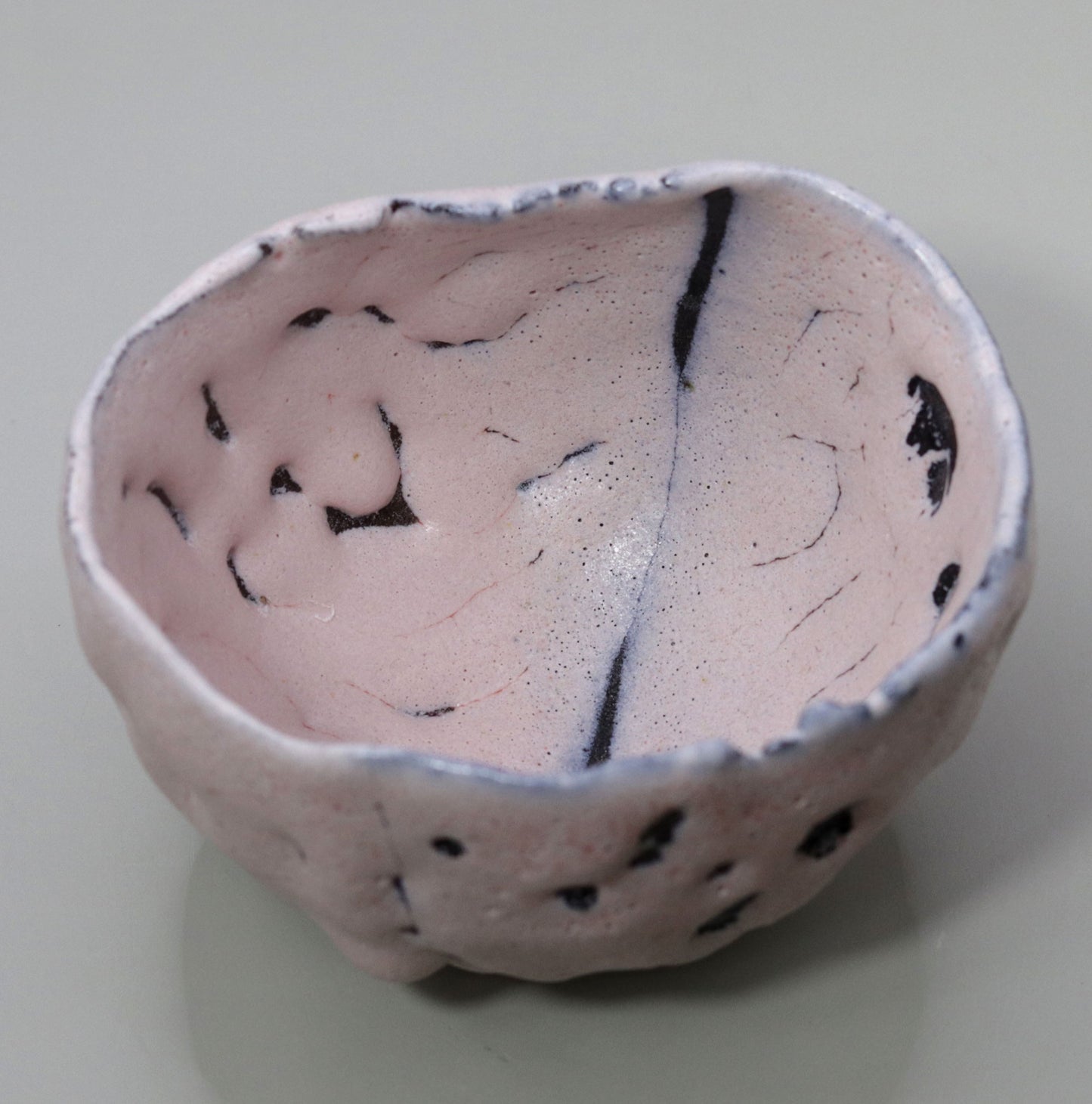 Pink tea bowl by Nishihata Tadashi