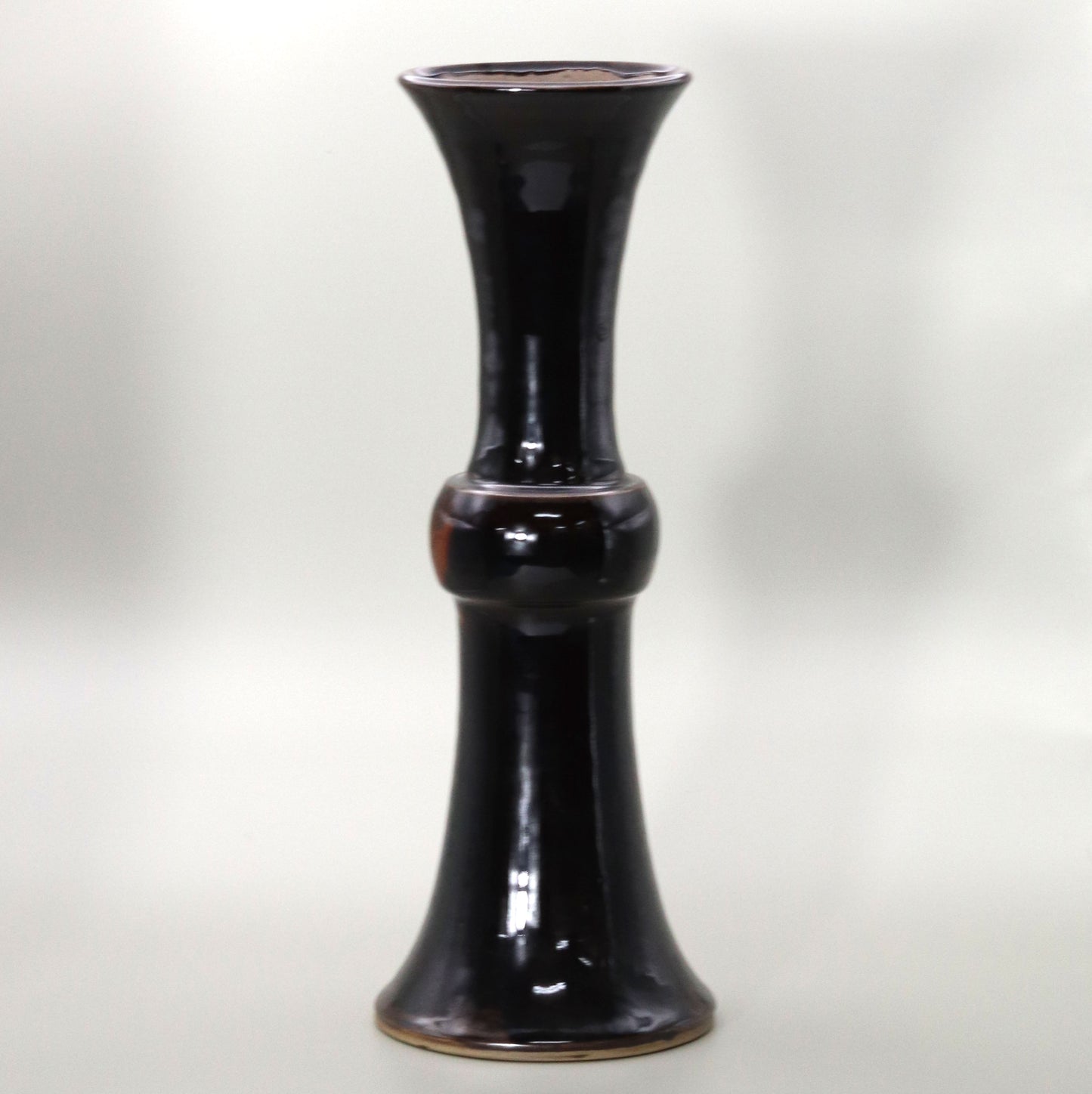 Tanba black Tenmoku vase by Naosaku