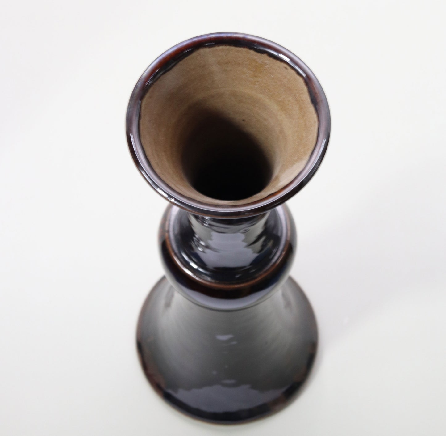 Tanba black Tenmoku vase by Naosaku