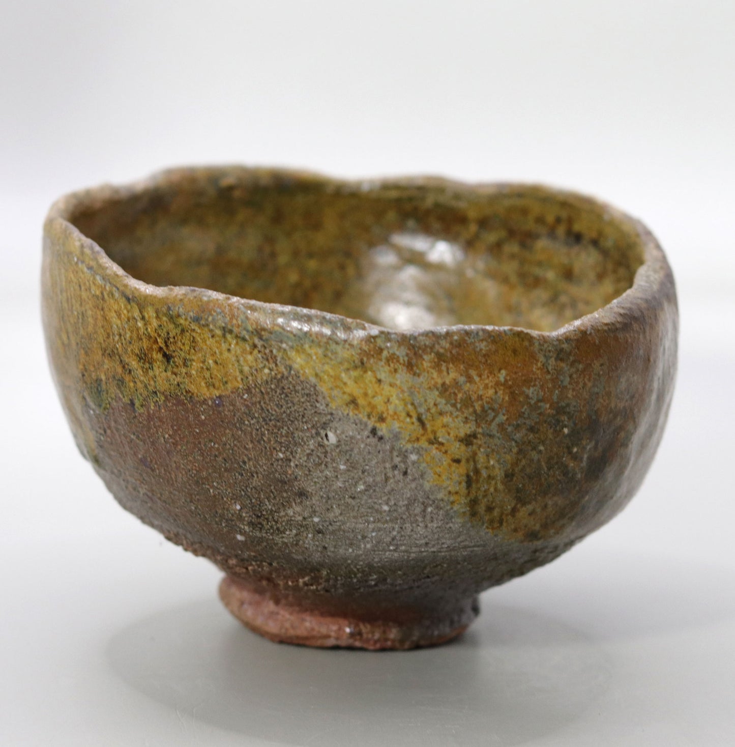 Tanba ash-glazed tea bowl by Nishihata Tadashi