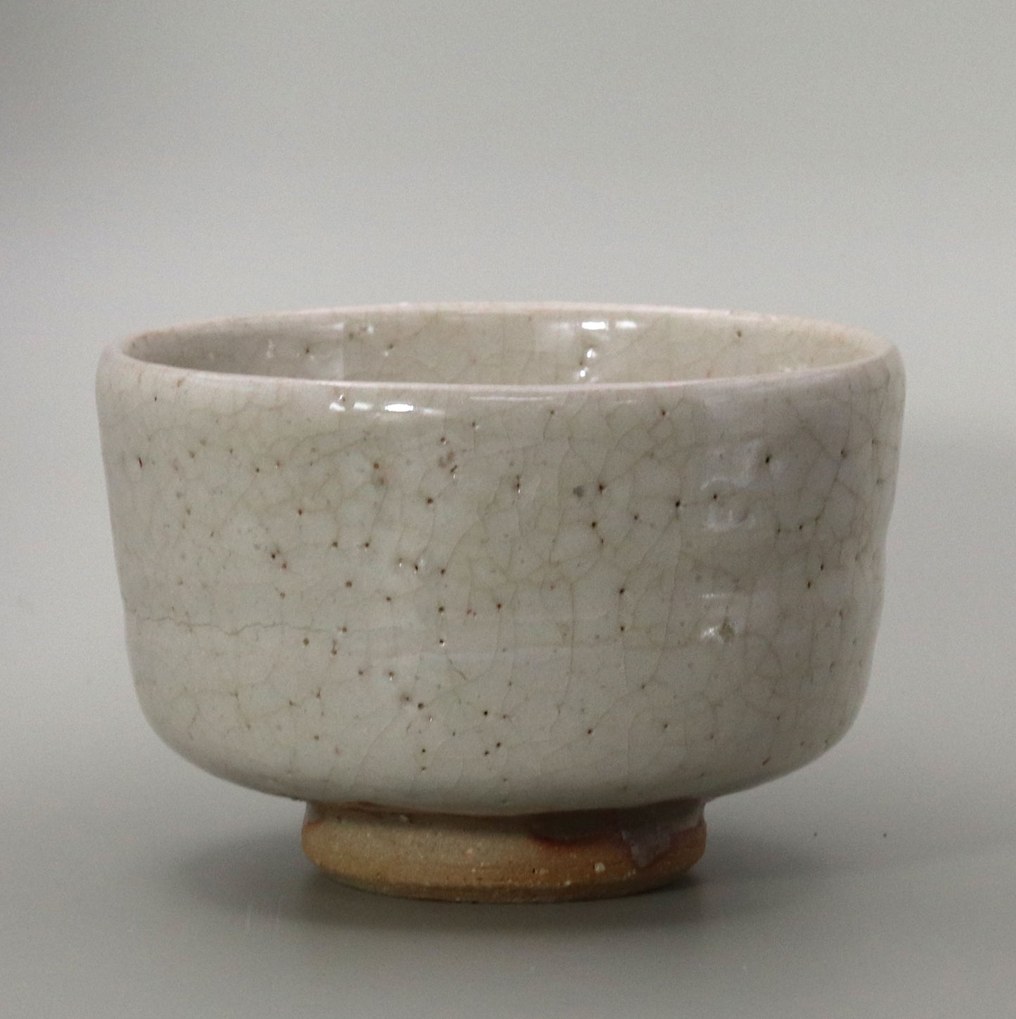 White Tanba tea bowl, made by Naosaku