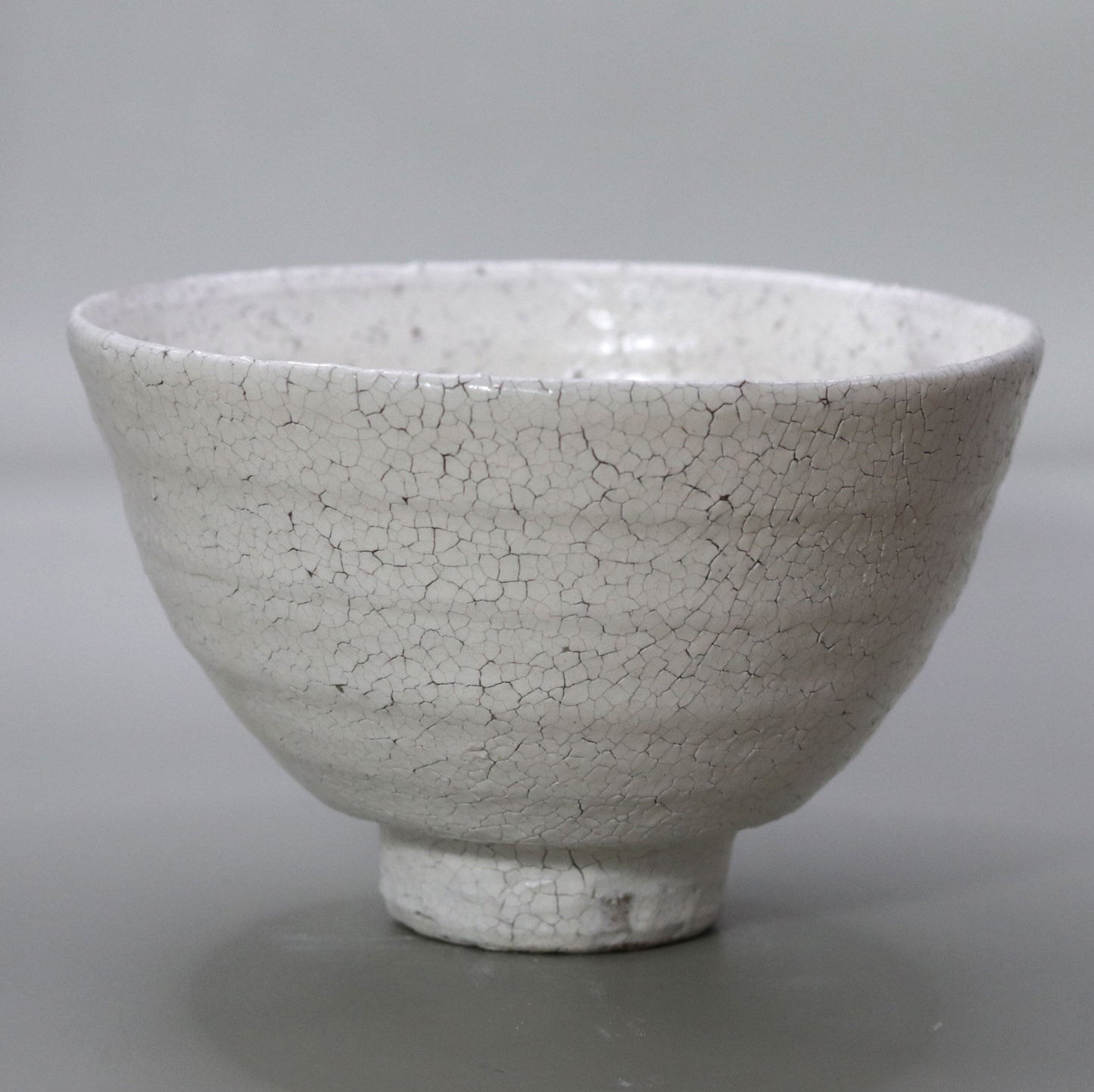 Rokkoyou tanba White Tea Bowl  by Nishihata Tadashi