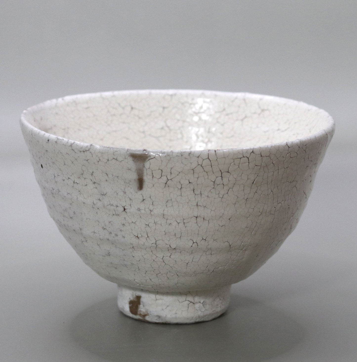 Rokkoyou tanba White Tea Bowl  by Nishihata Tadashi