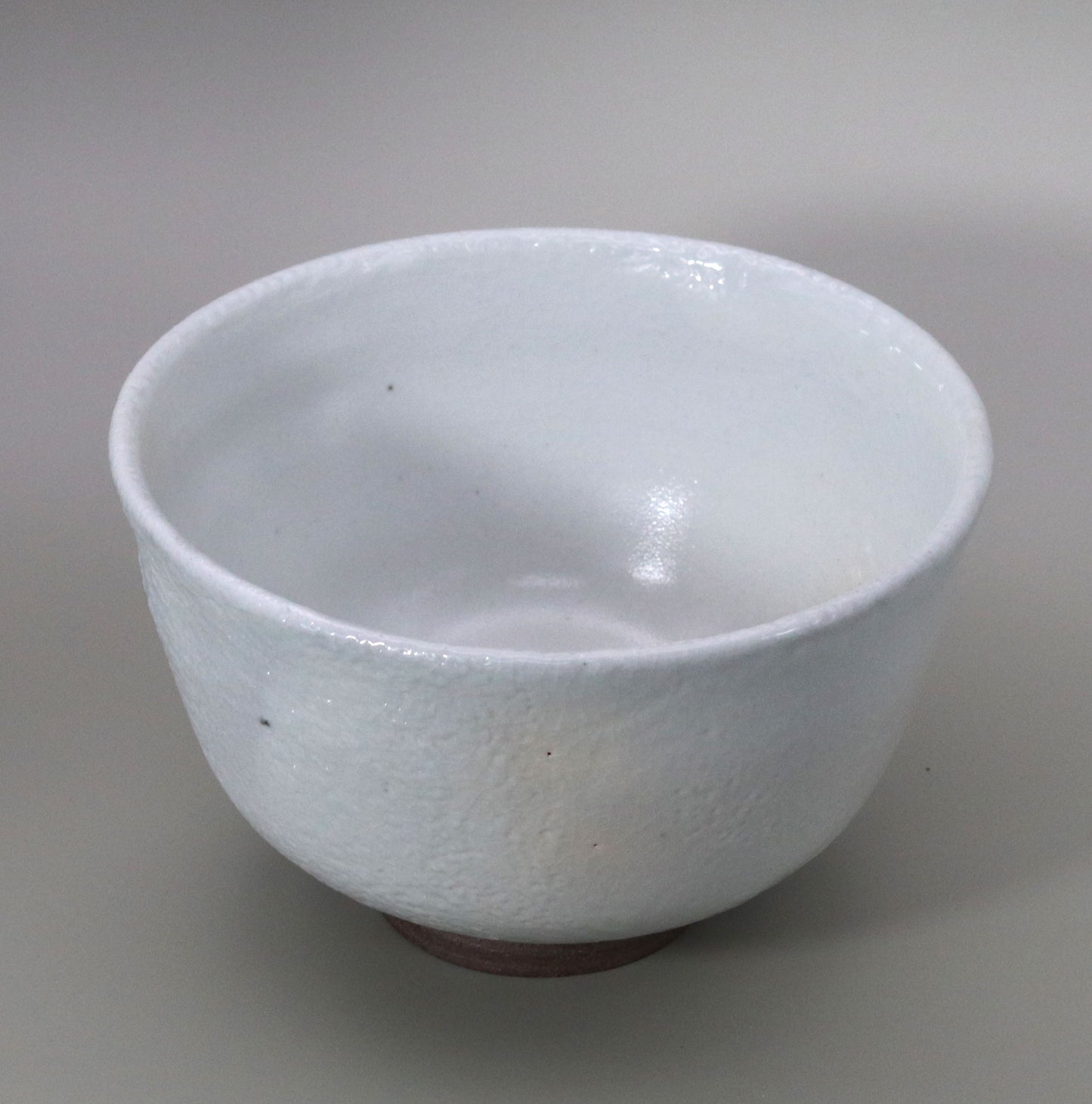 White Tanba tea bowl, made by Naosaku