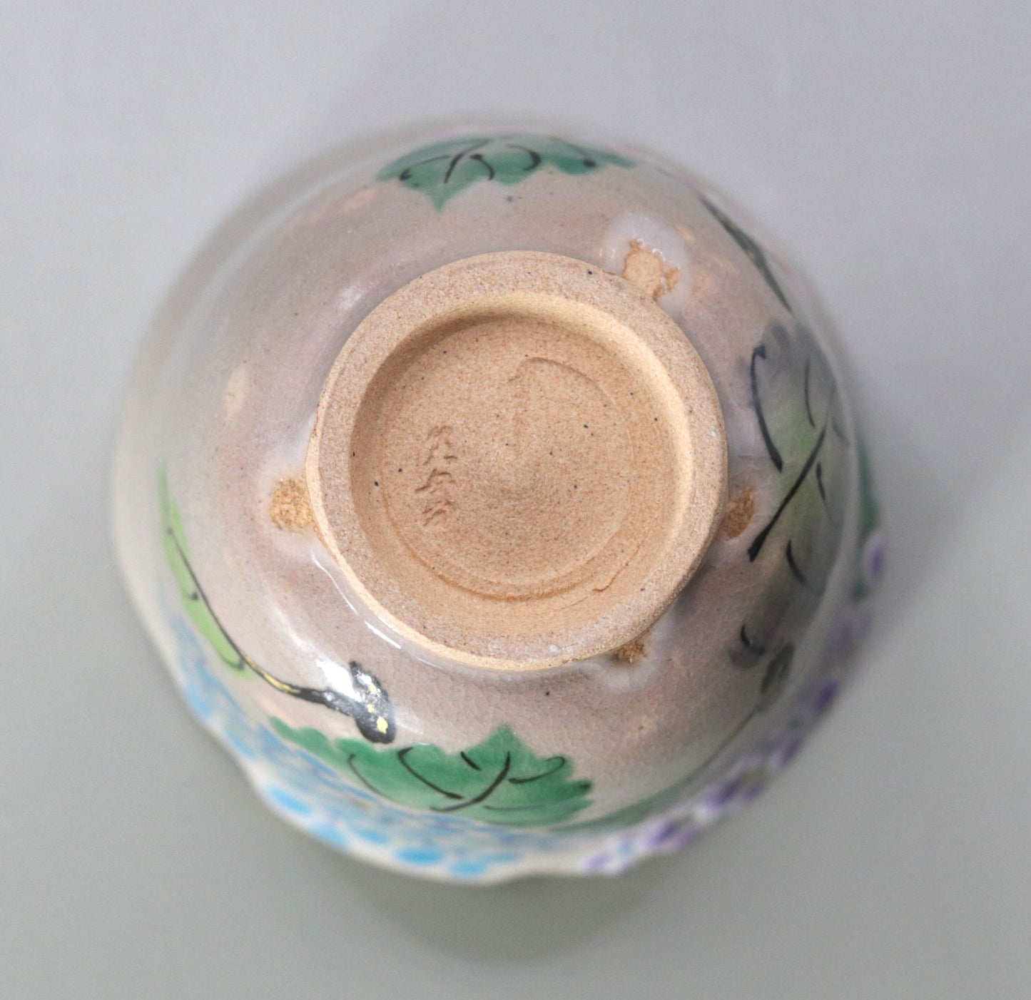 46 A copy of Kenzan's Sake Cup with a Picture of Shiba Hydrangea by Kousai Miyagawa