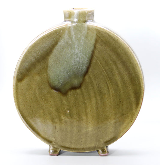 Ash-glazed vase by Masahiro Ichino