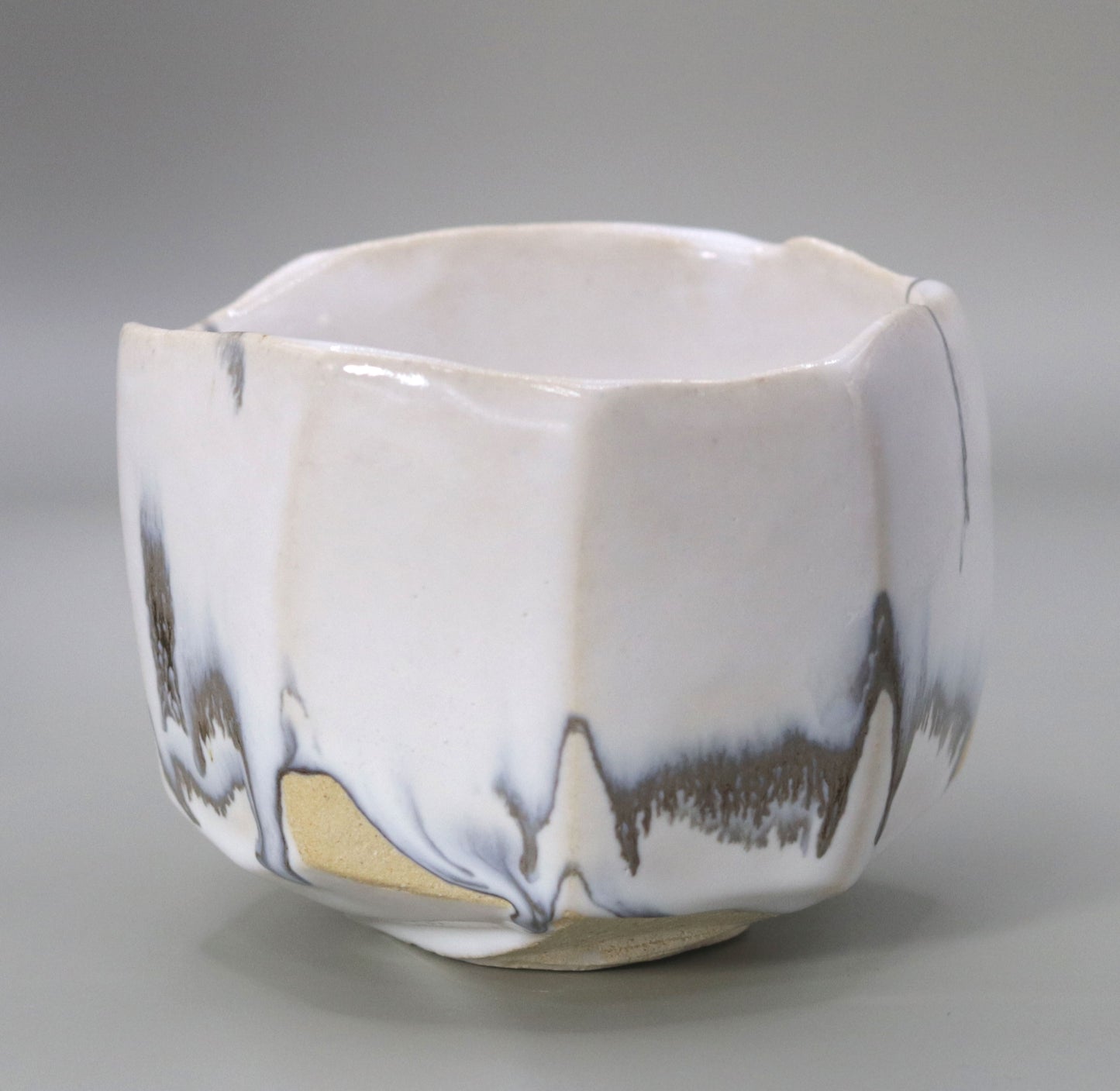 White glaze bowl by Ichiji Shimizu