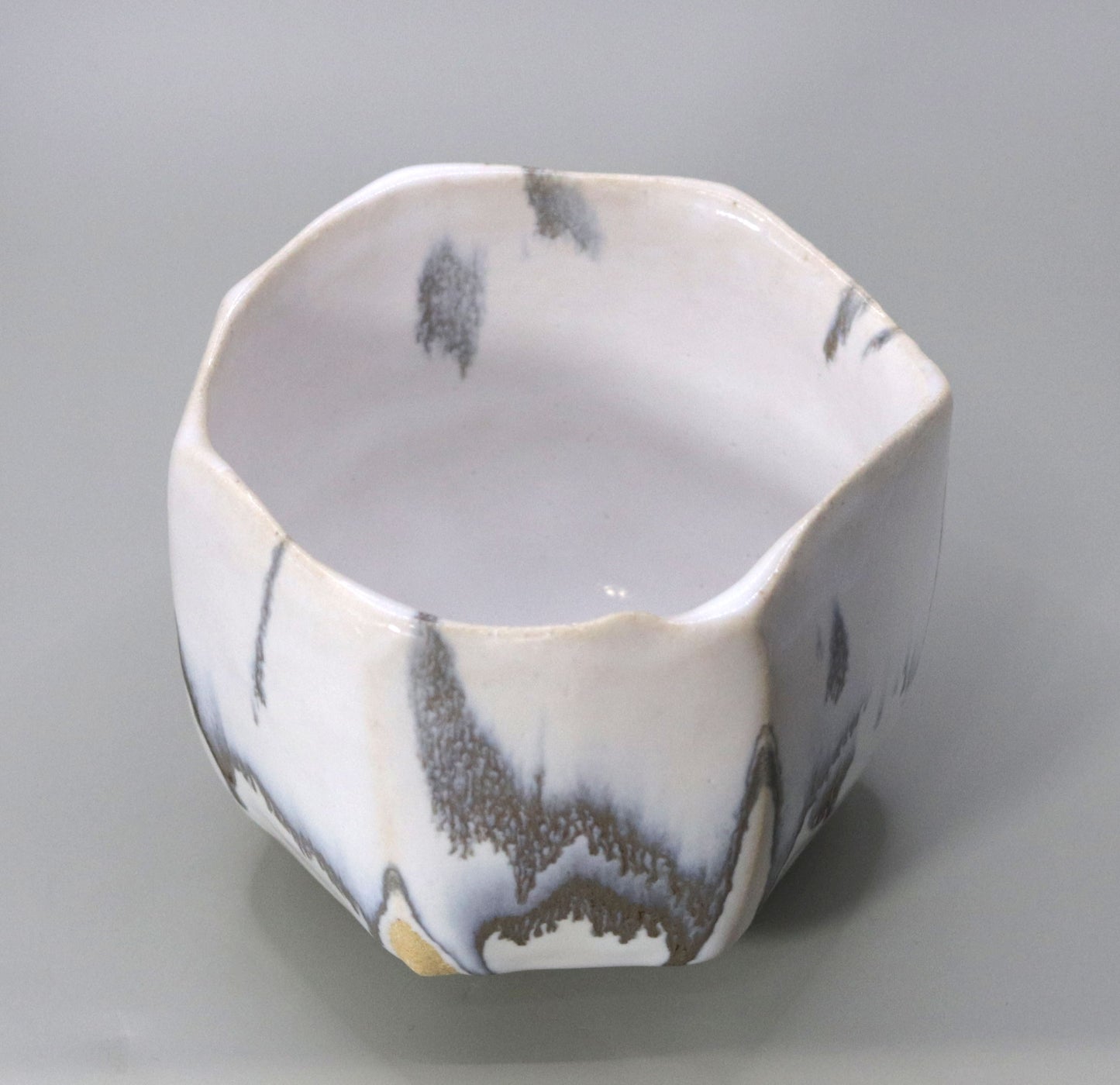 White glaze bowl by Ichiji Shimizu