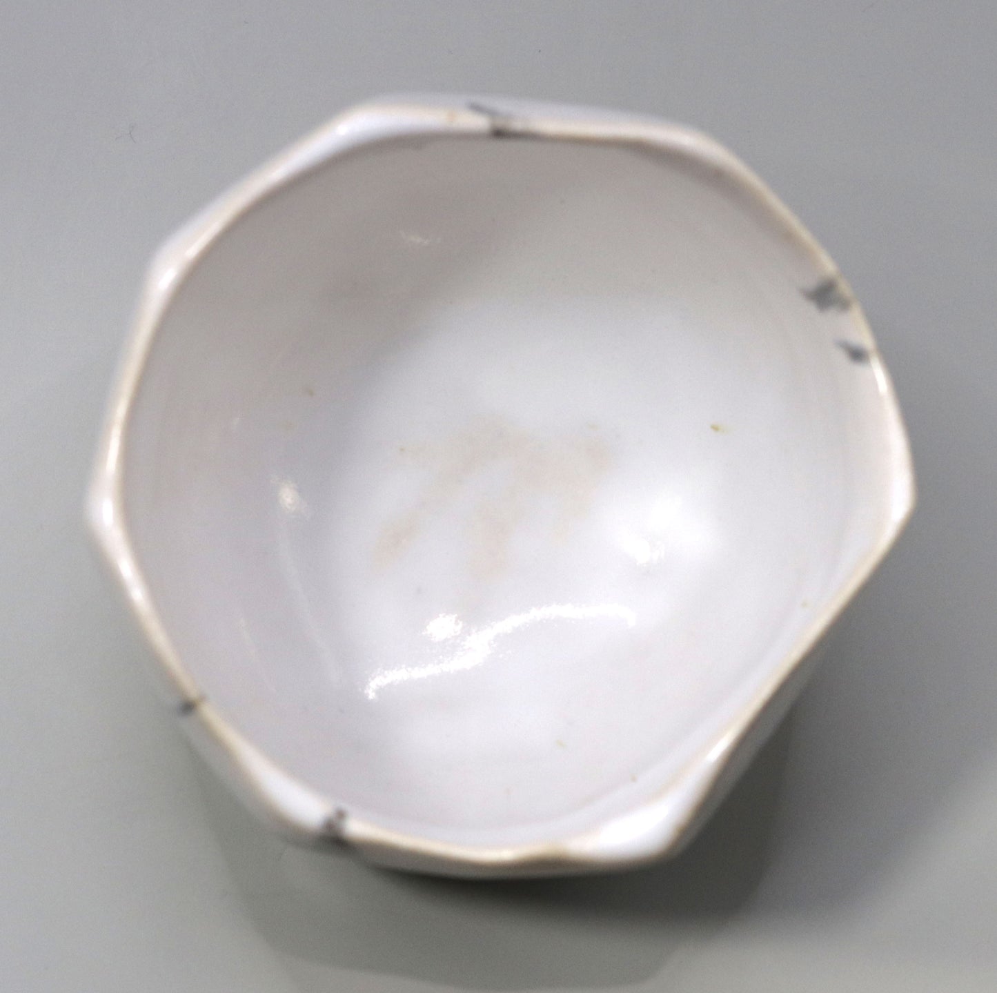 White glaze bowl by Ichiji Shimizu