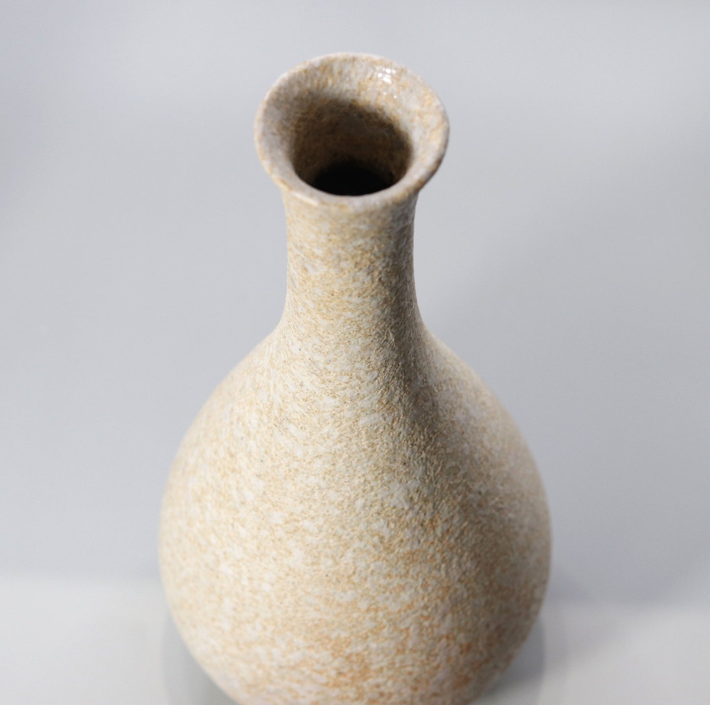 White Blown Clay Tanba Crane Head Vase by Ichiji Shimizu