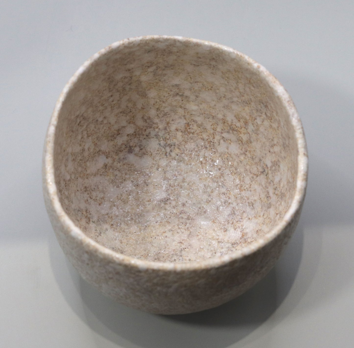 Blown mud white Tamba bowl by Ichiji Shimizu