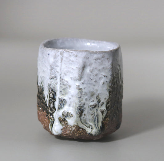 Ash-glazed sake cup by Nishihata Tadashi